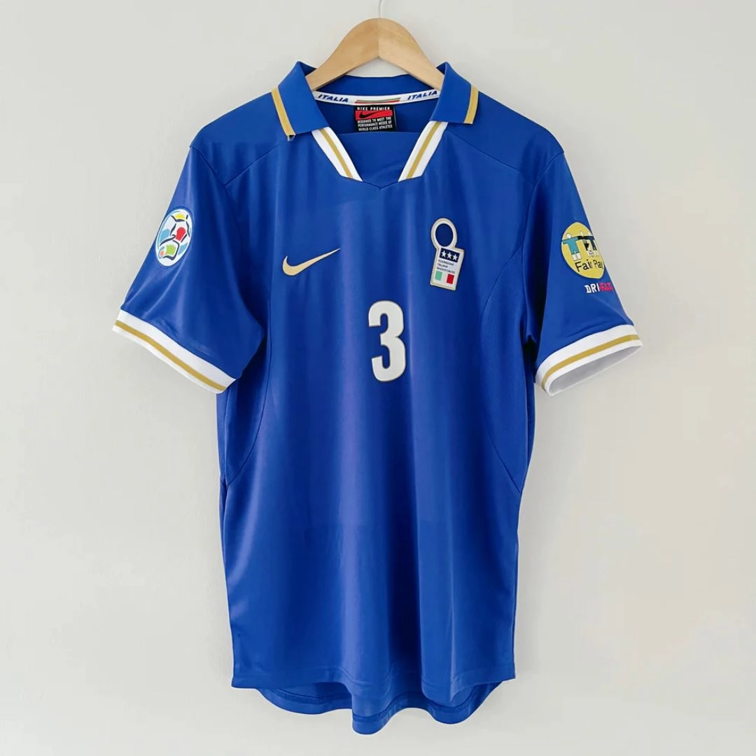 Breathable Mesh Panels Dynamic Fit Engineering 1996/97 Italy Home Jersey
