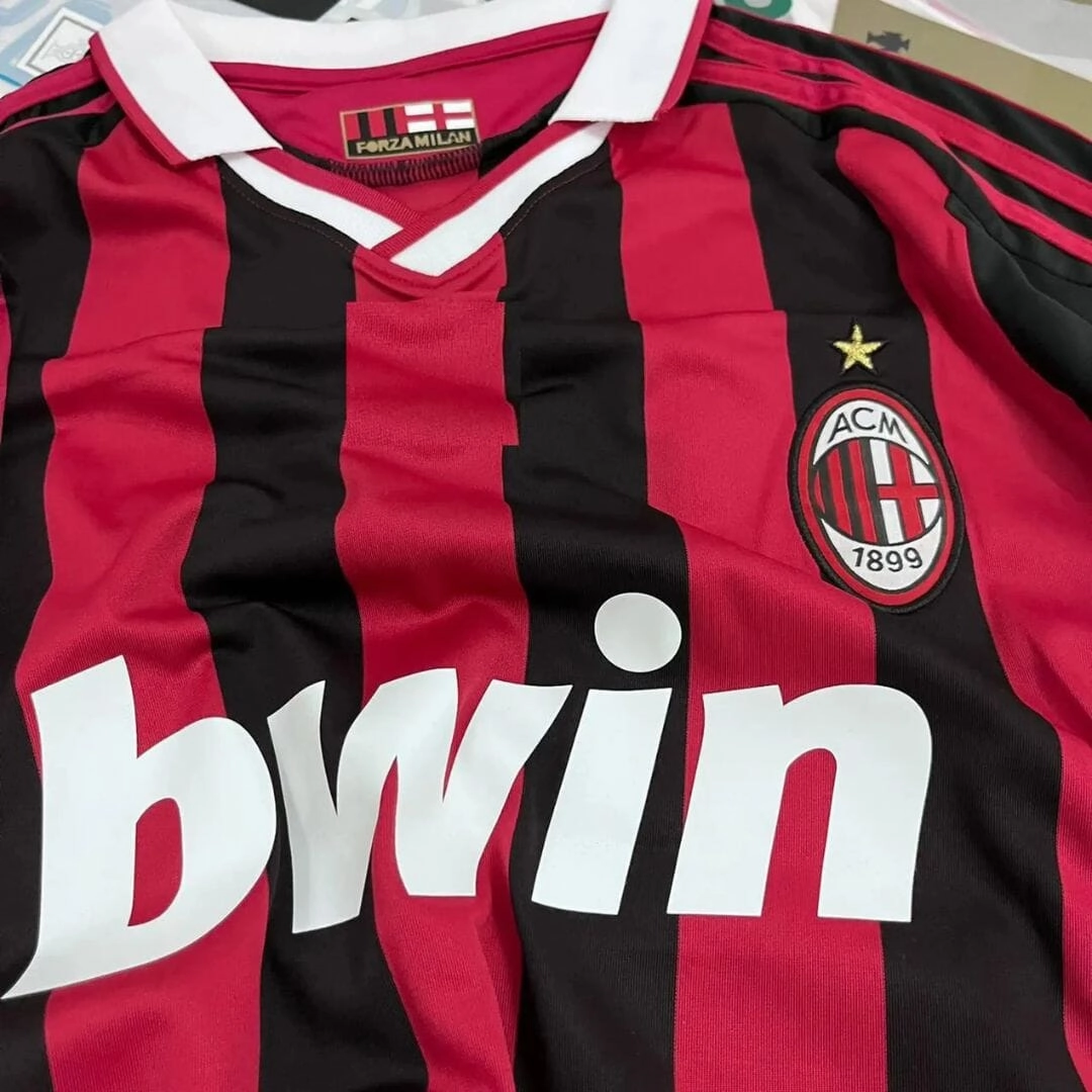 2009/10 AC Milan Home Jersey Lockstitch Detailing Athletic Ribbed Cuffs