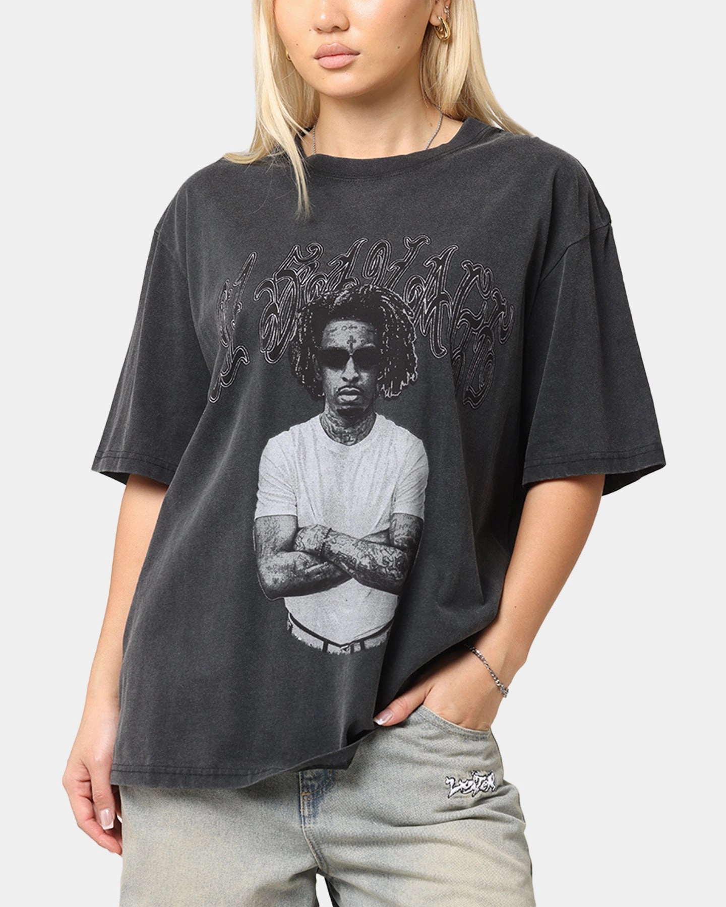 21 Savage Photo T-Shirt Washed Black coordinate with other items