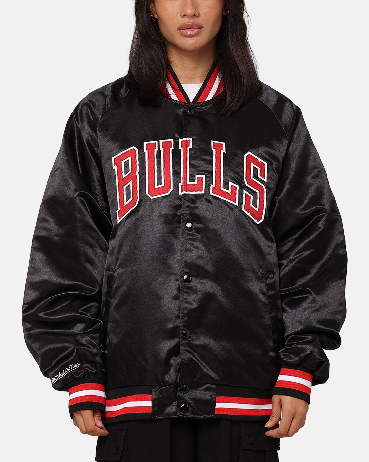 Bicycle Mitchell & Ness Chicago Bulls Lightweight Satin Jacket Black