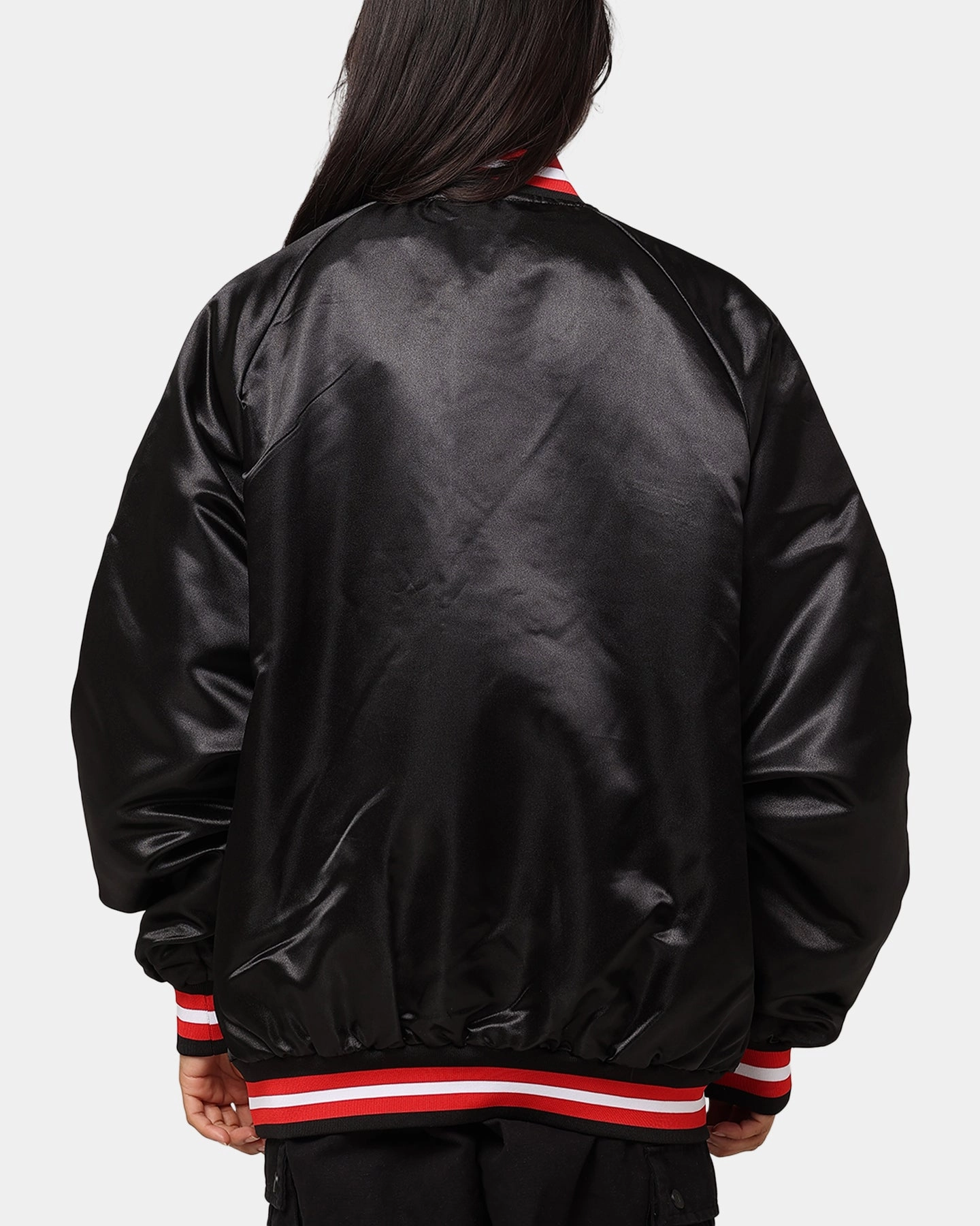 Mitchell & Ness Chicago Bulls Lightweight Satin Jacket Black YKK Zipper Quality