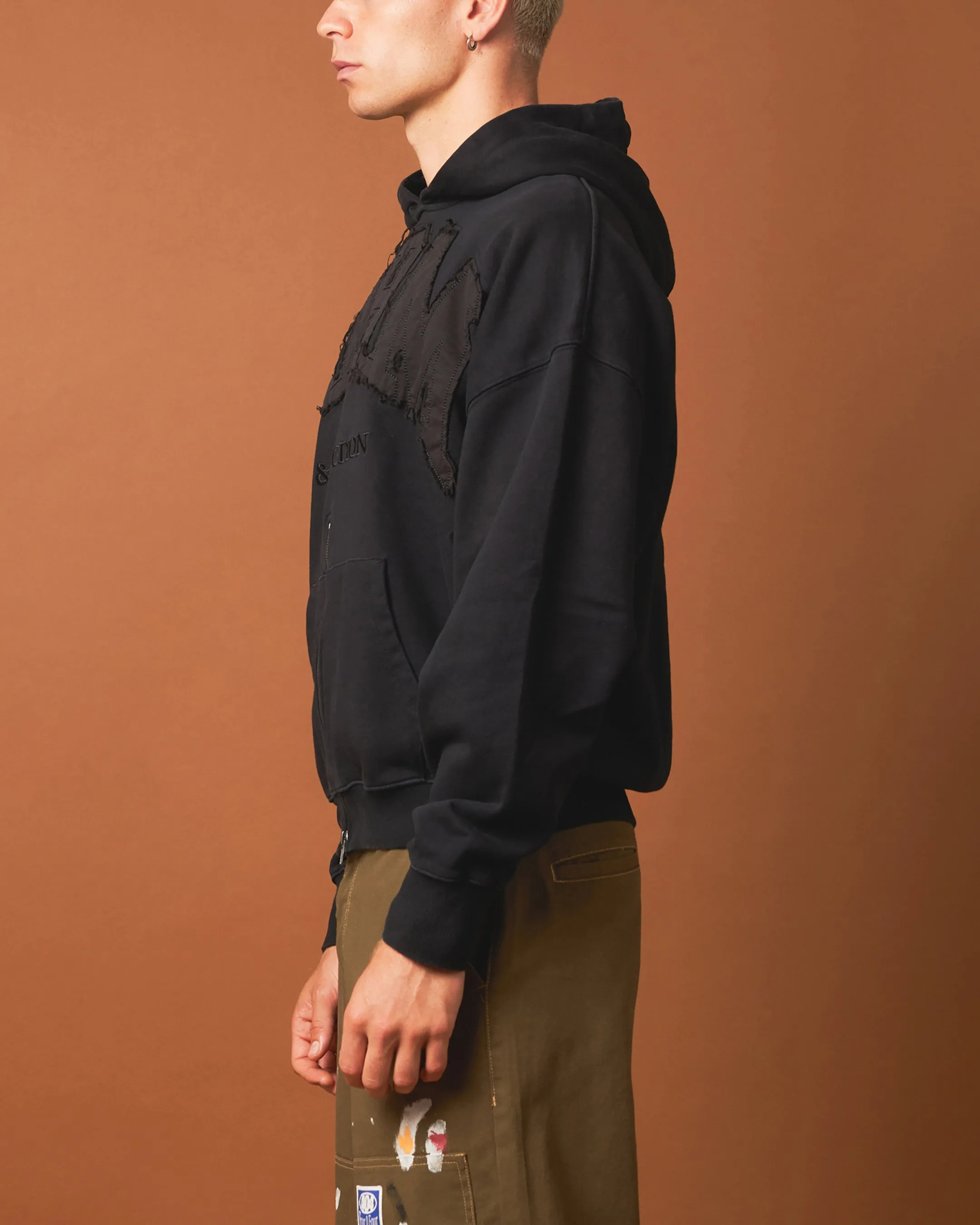 Neutral 404 Bottom Zip Form Hoodie Black
