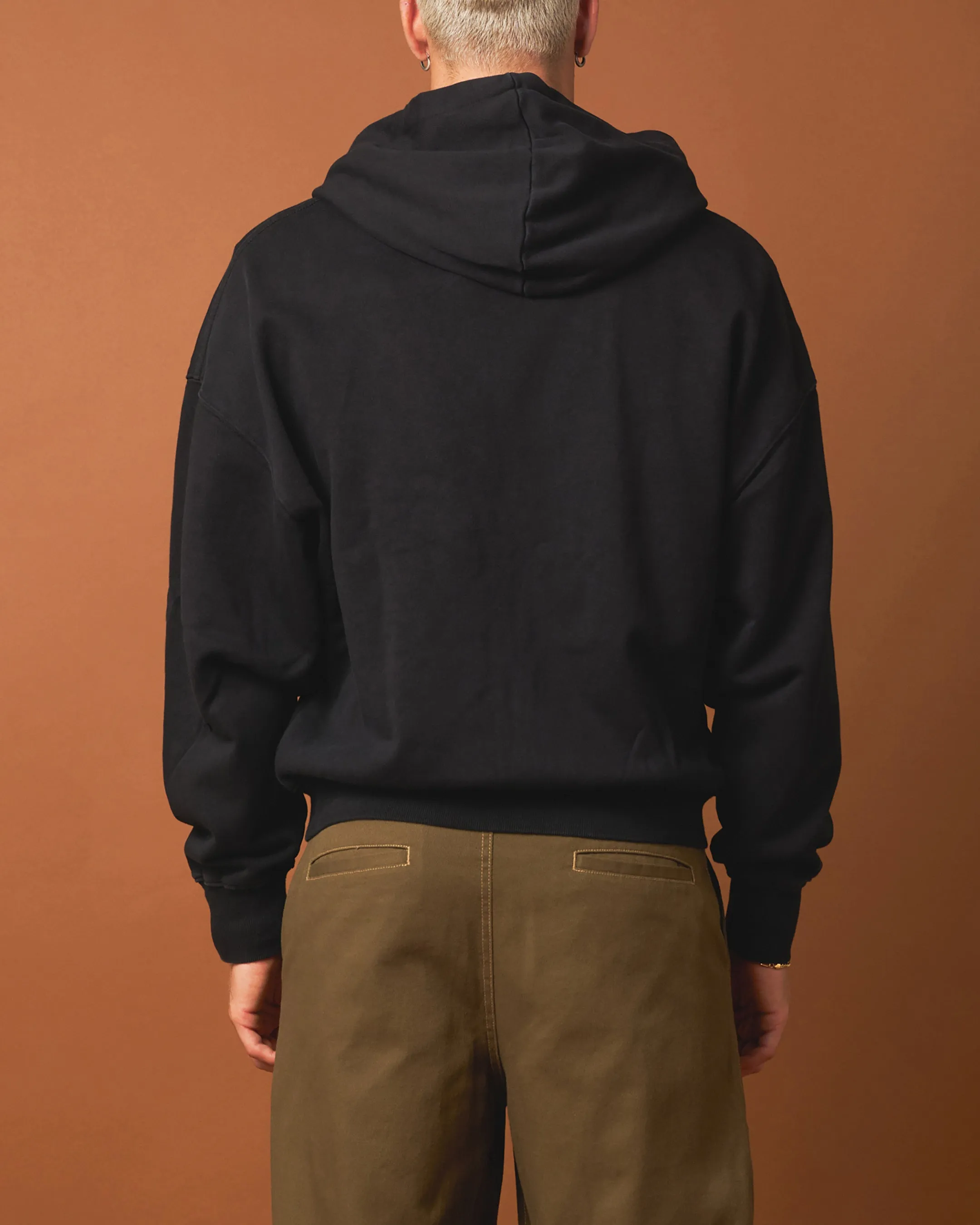 Secure Chest Pocket 404 Bottom Zip Form Hoodie Black