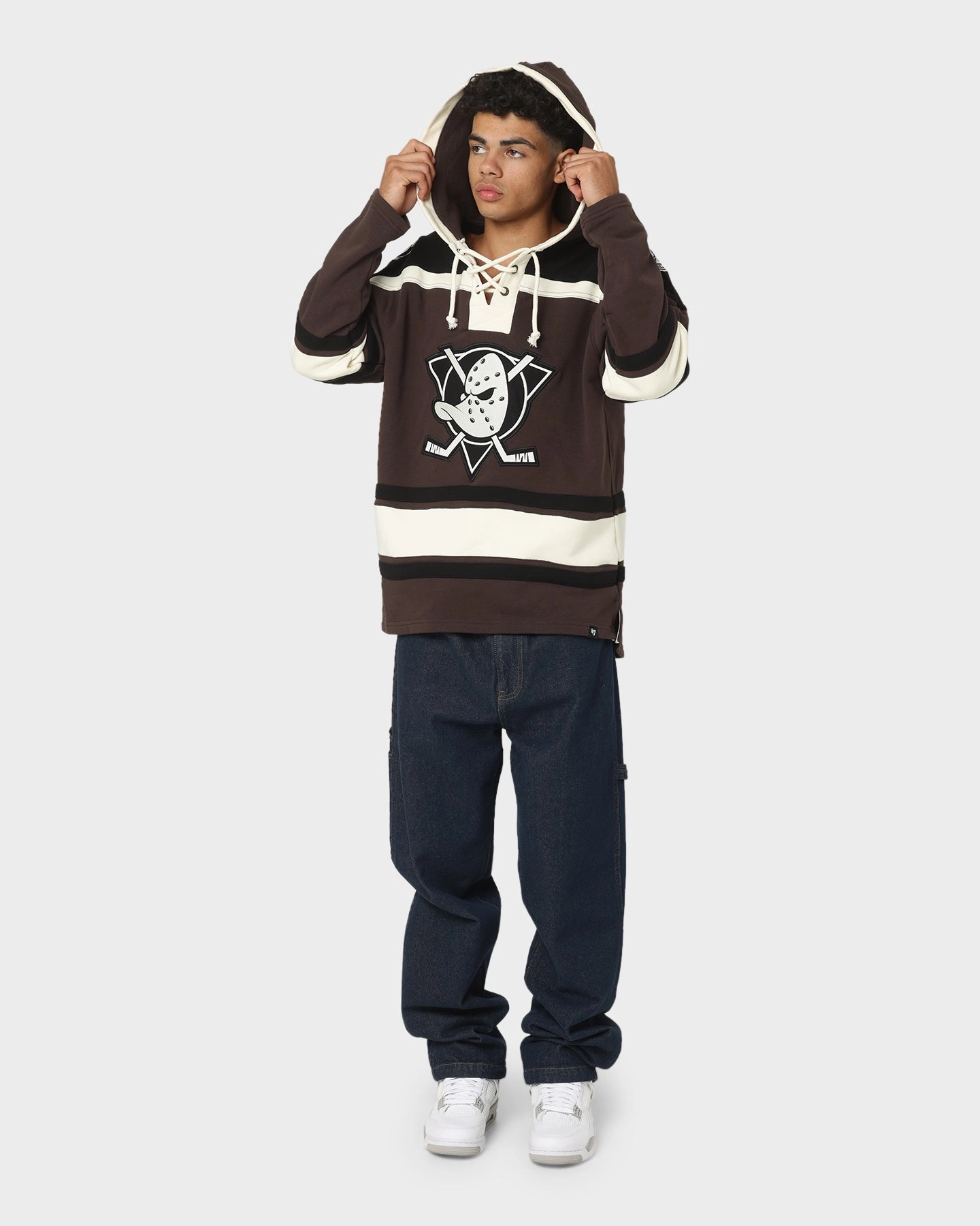 Sporty Shield 47 Brand Anaheim Ducks Superior Lacer Hoodie Brown