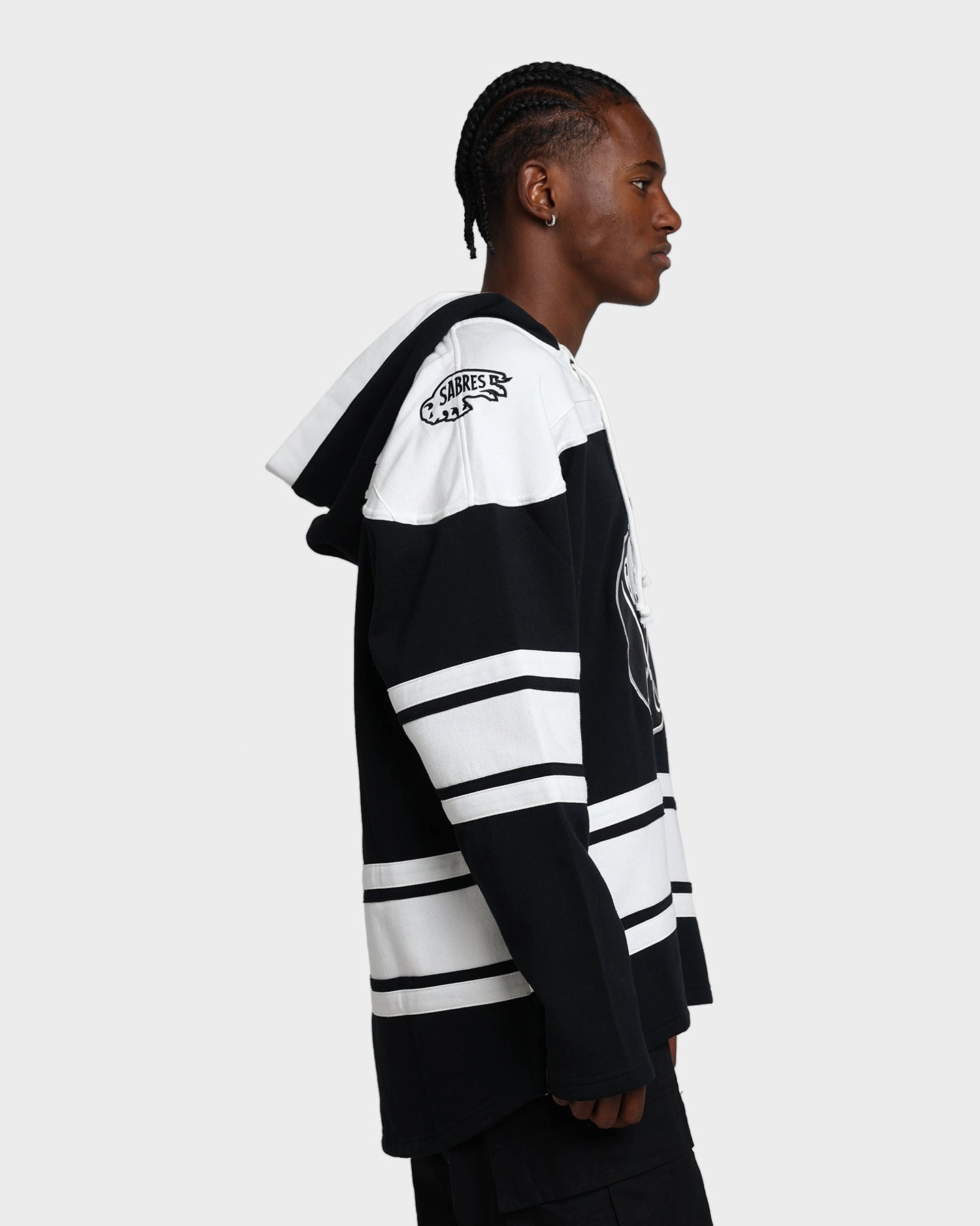 Model Slim Fit Cut 47 Brand Buffalo Sabres Superior Lacer Hoodie Jet Black