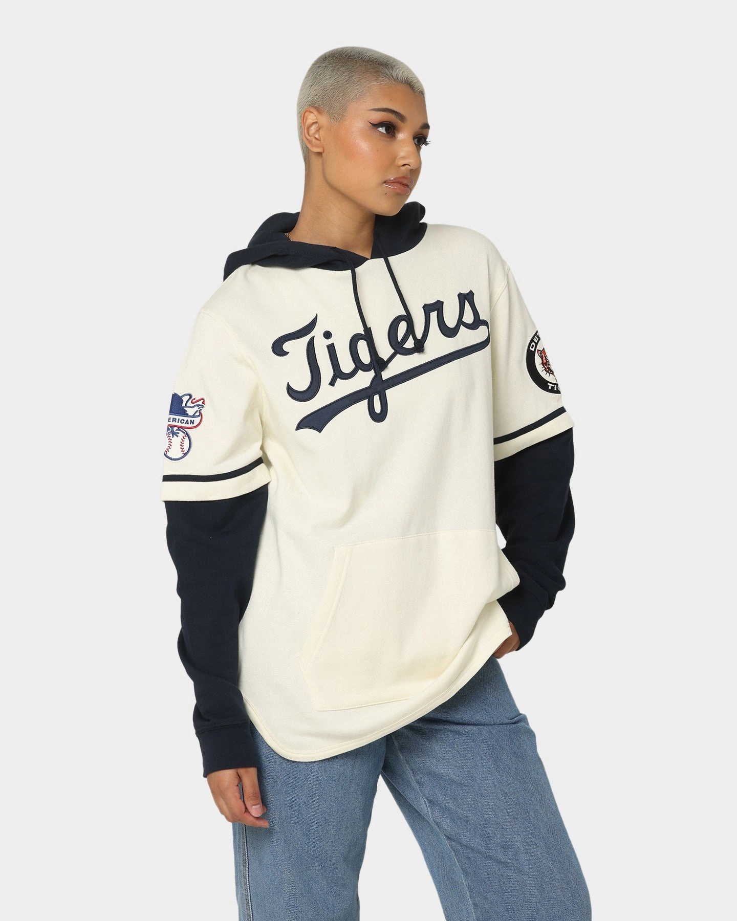 Layered Insulation FlexibleMovement 47 Brand Detroit Tigers Shortstop Hoodie Cream