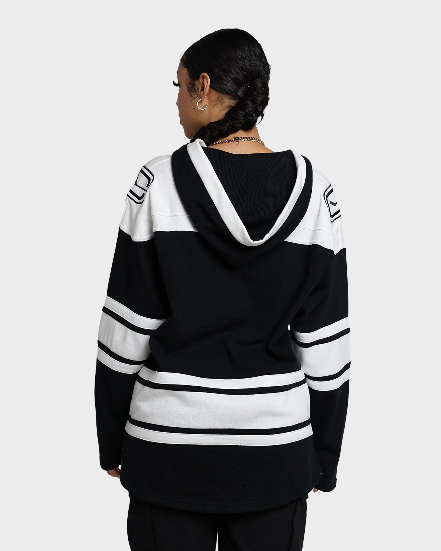 Review VentilatedPanels 47 Brand Vancouver Canucks Superior Lacer Hoodie Jet Black
