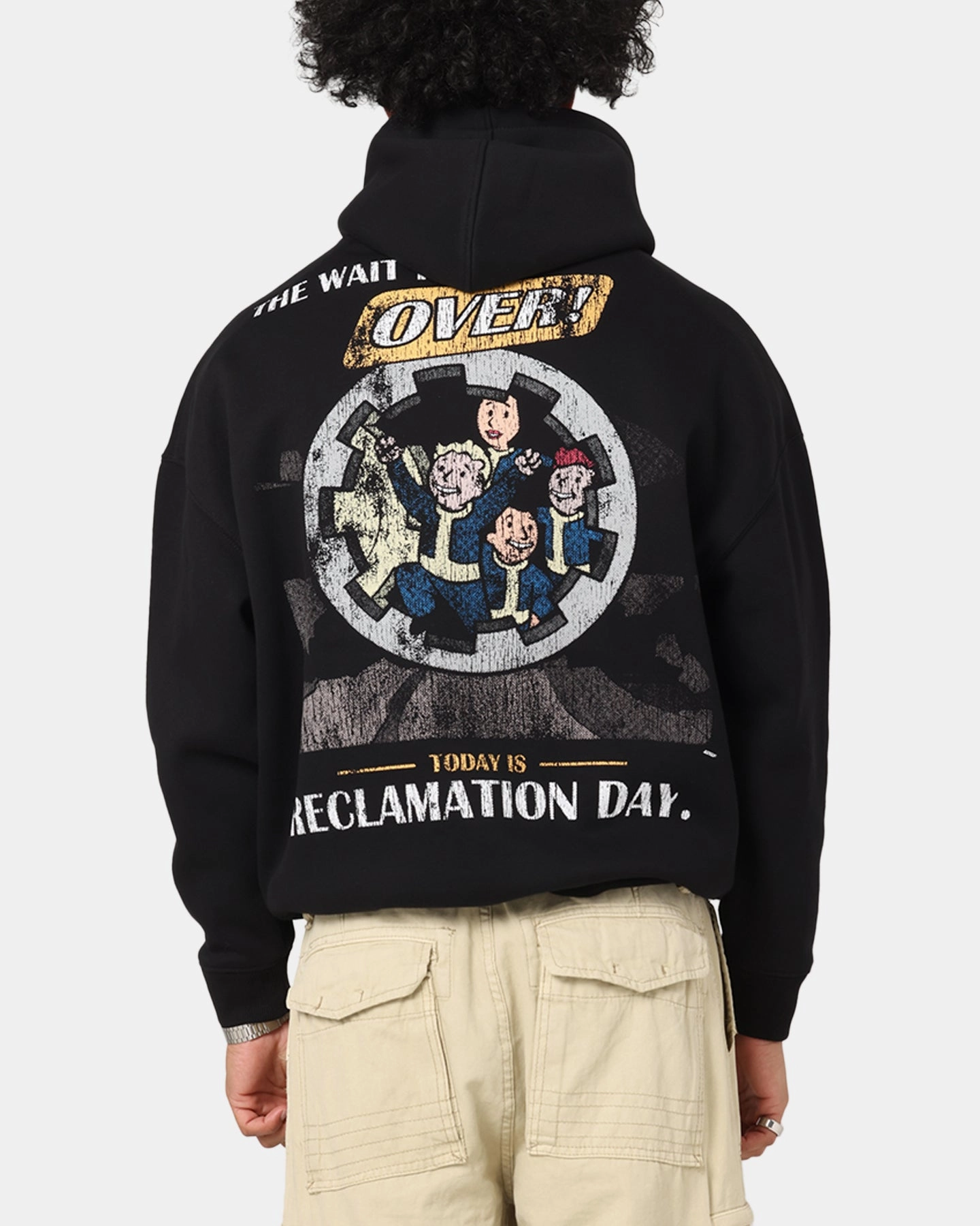 Llama like Fleece Lining 73 Studio X Fallout '76 Fallout Premium Hoodie Black