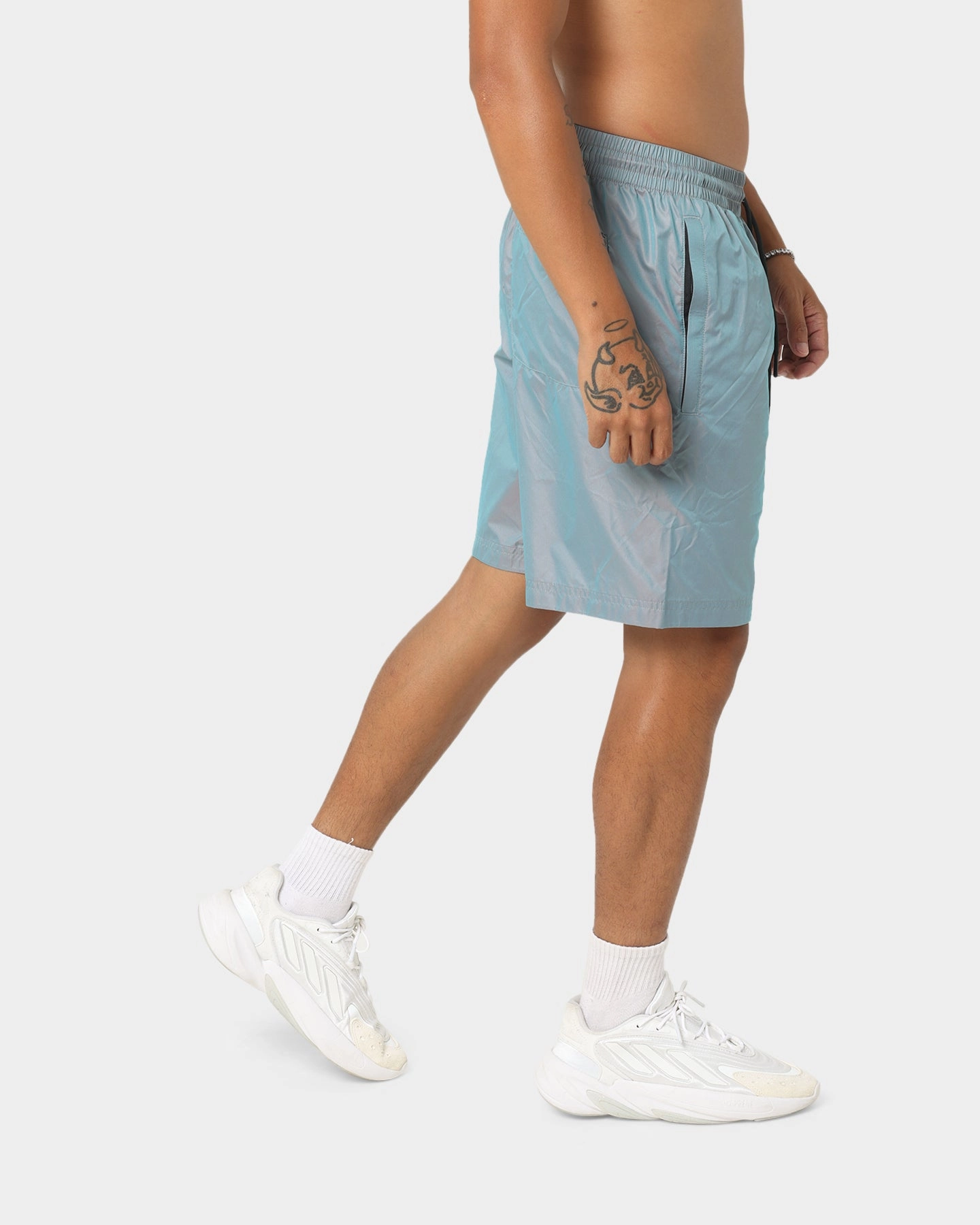 Adidas Adicolor Shattered Trefoil Shorts Multicolor Simple Comfort