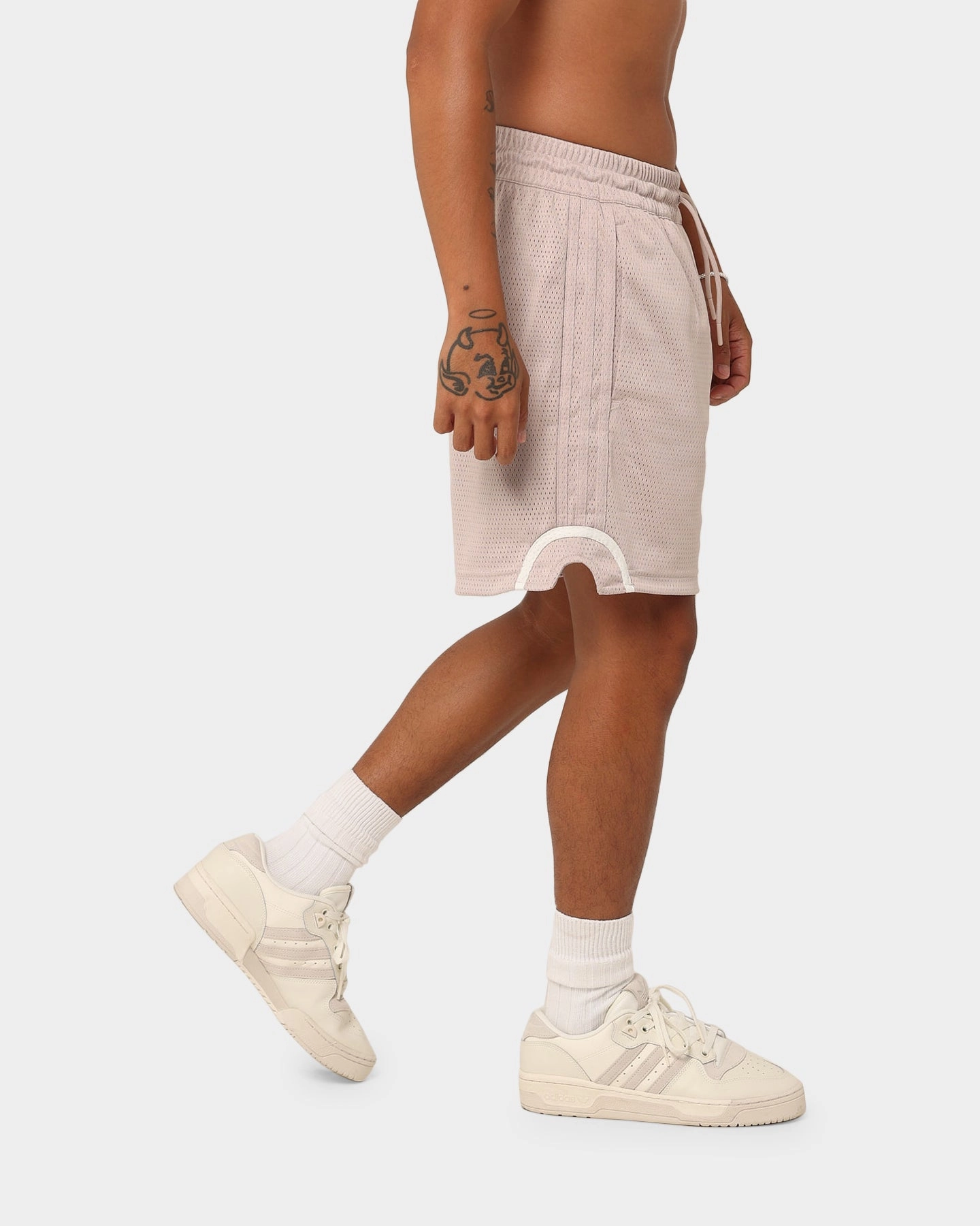 MultiPocket Design Adidas Basketball Mesh Shorts Wonder Taupe/Off White