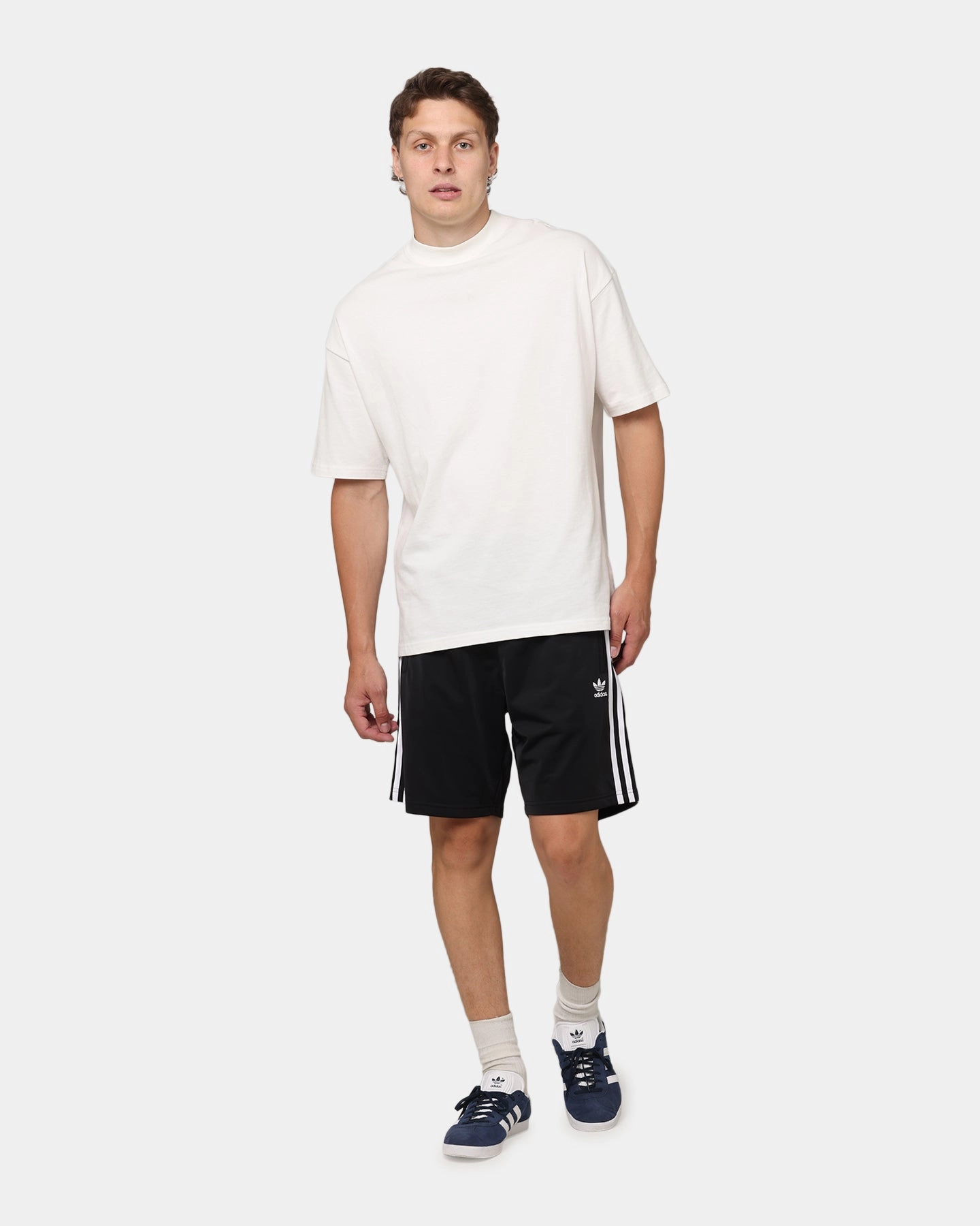 Adidas Firebird Shorts Black/White Urban Fashion