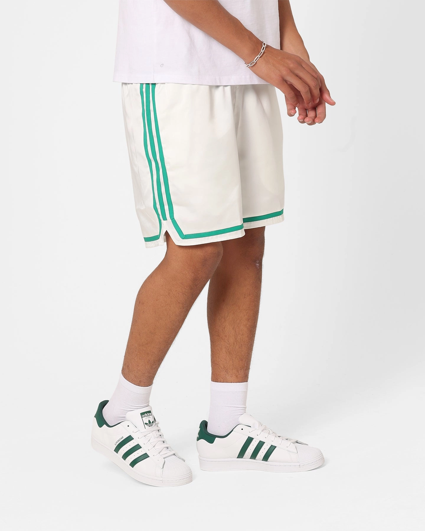 Adidas Hoop Prep Shorts Off White/Court Green Crisp Look Daily Layer