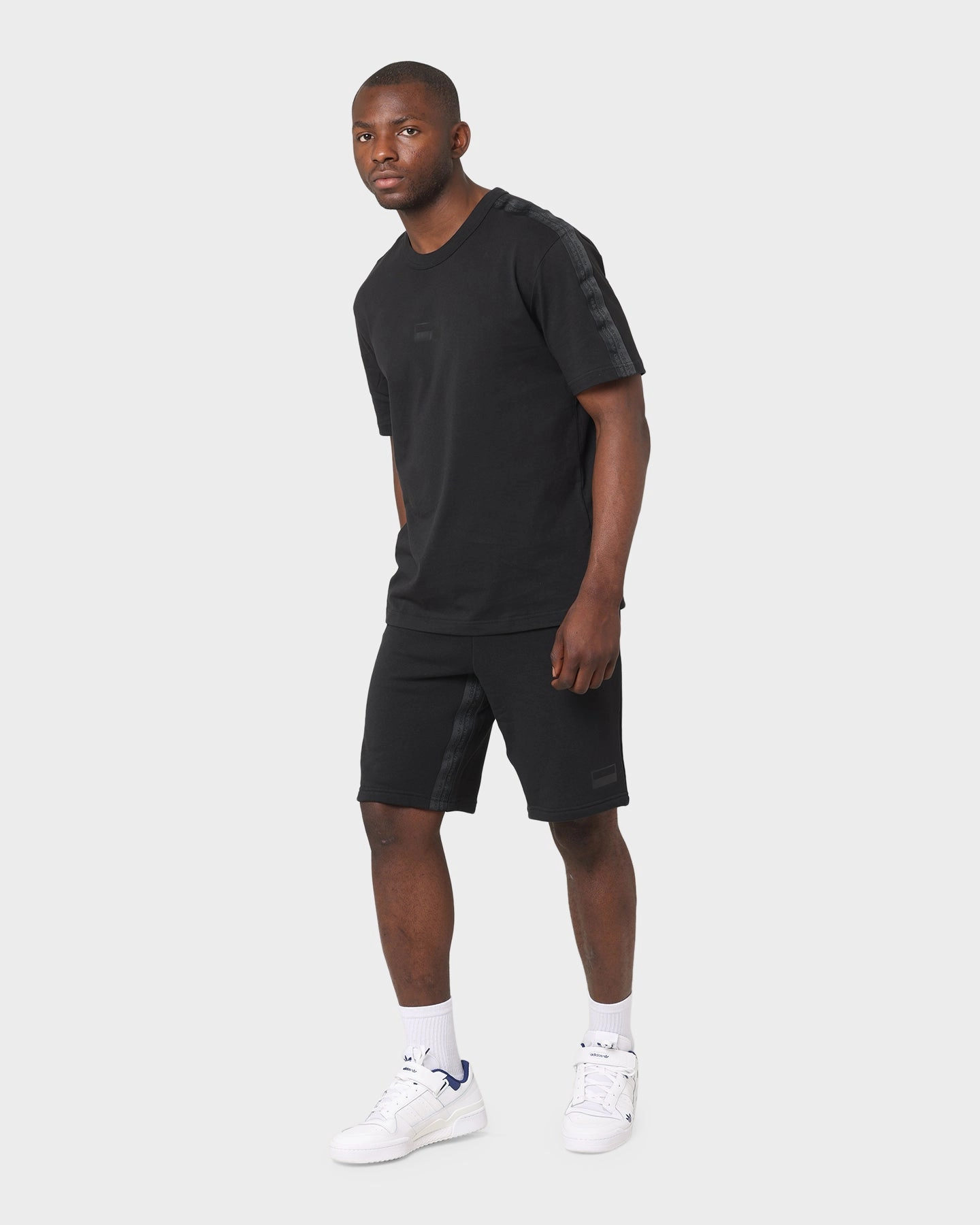 Adidas R.Y.V. Shorts Black Quick Evaporation Fabric Athletic Shorts