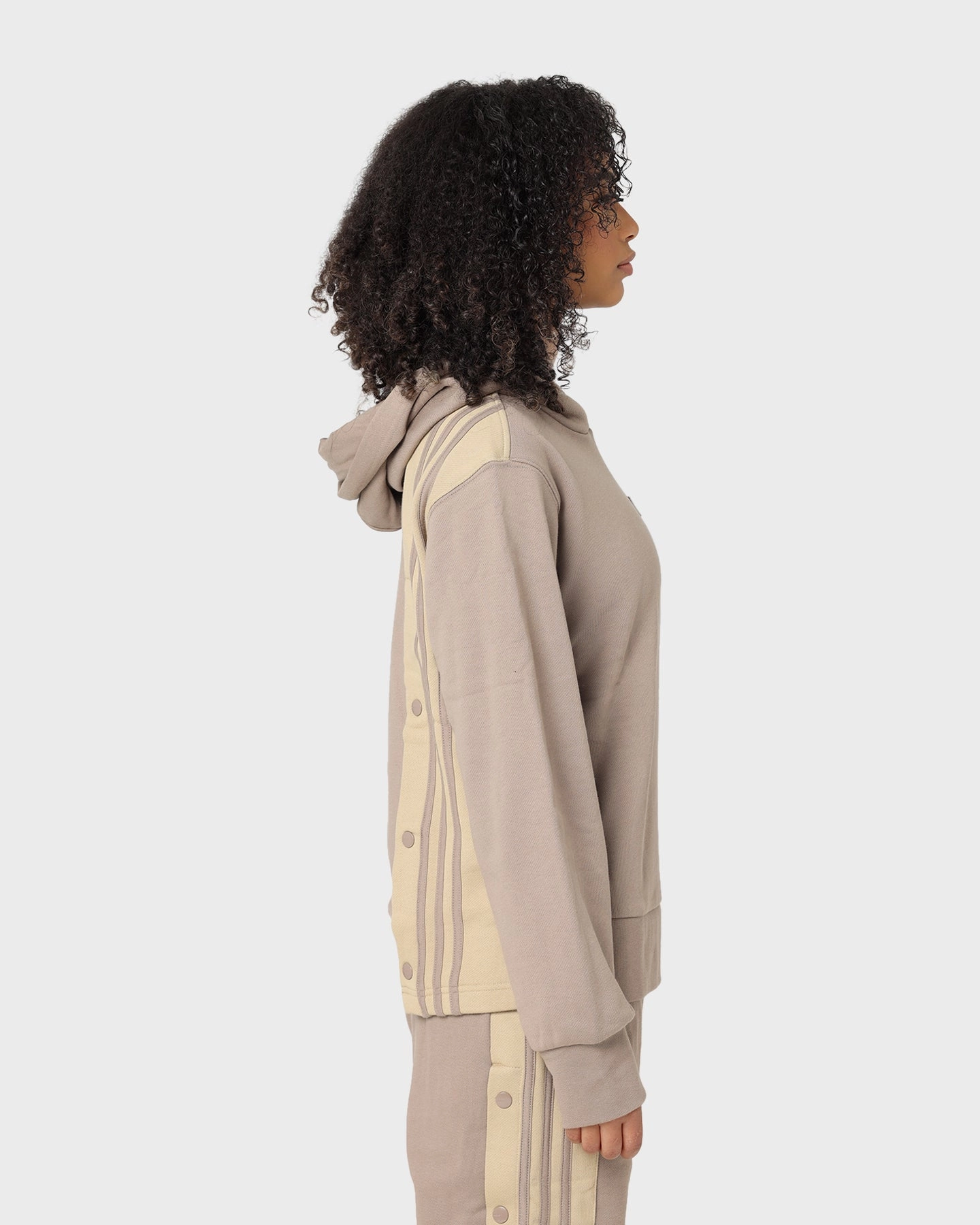 Relaxed Motion Adidas Women's Adibreak Hoodie Brown/Beige