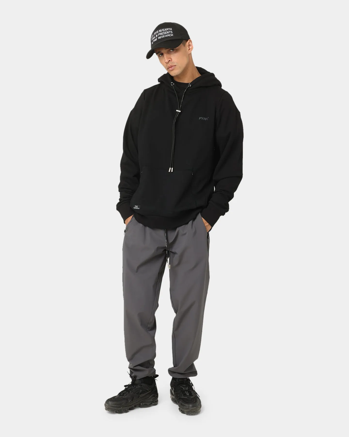 autumn season Status PYRA Flame Hood Black/Black