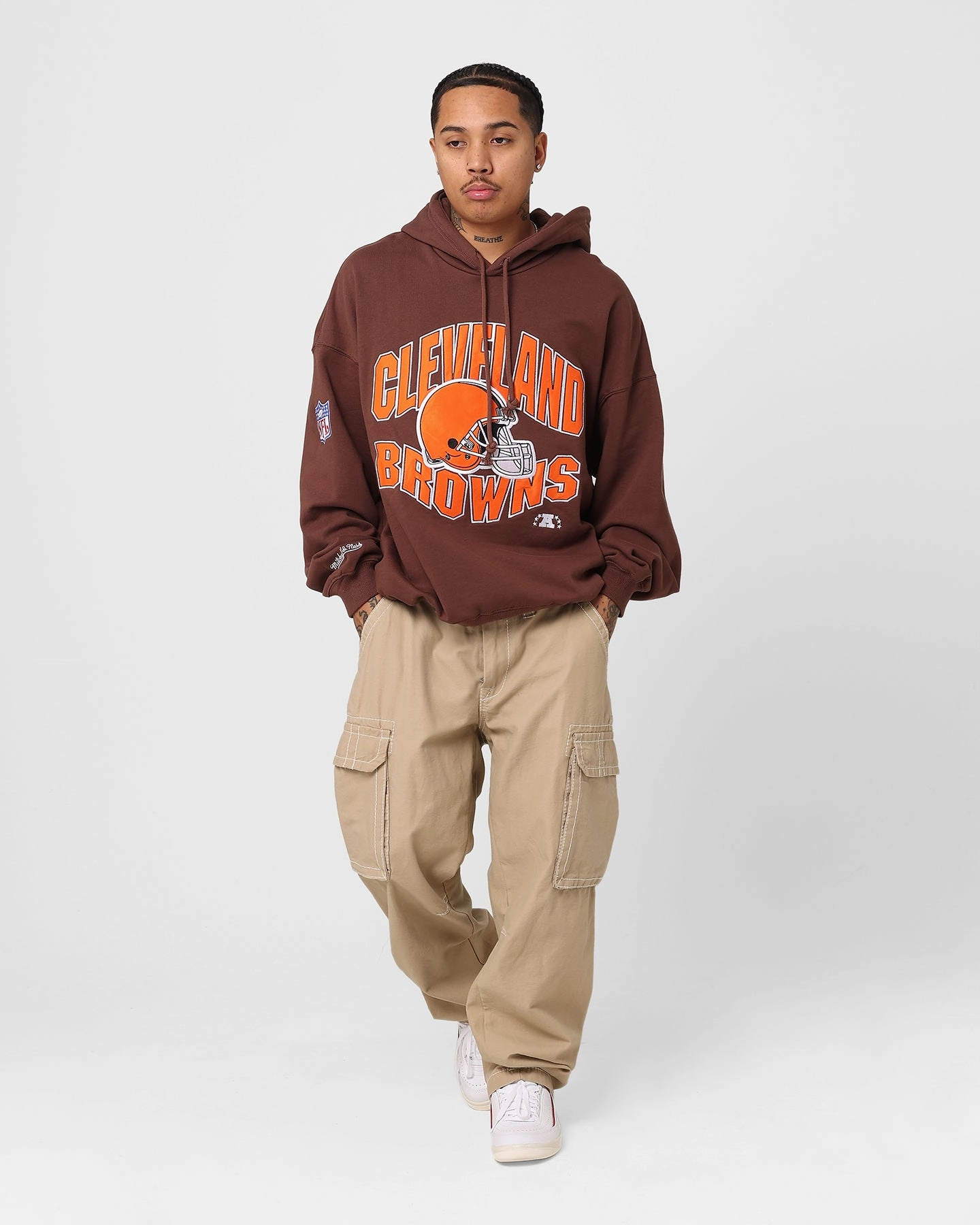 Mitchell & Ness Cleveland Browns Wave Arch Hoodie Faded Brown Ergonomic Cut