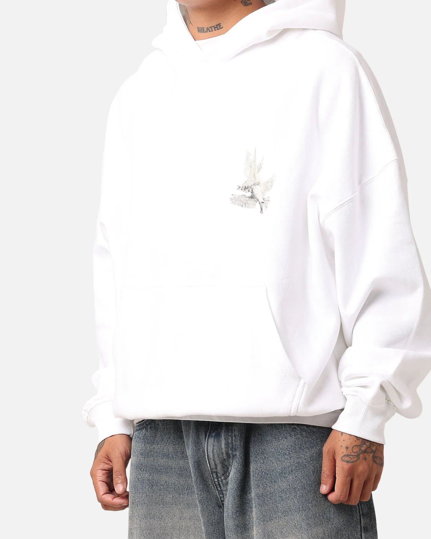 Tailored Silhouette Saint Morta Doves Premium Hoodie White