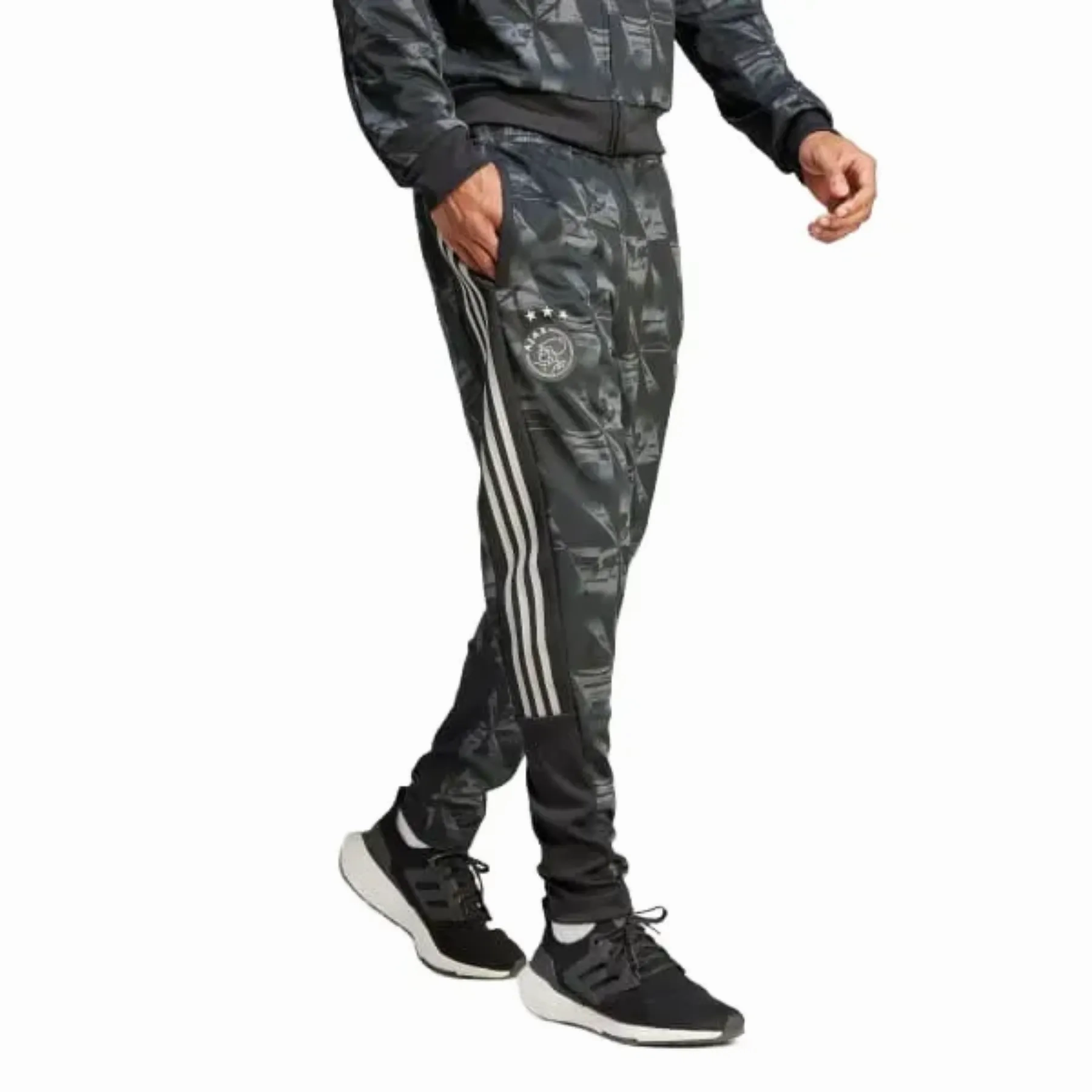Ajax Amsterdam silver training presentation Soccer tracksuit 2023/24 - Adidas second-hand store archery