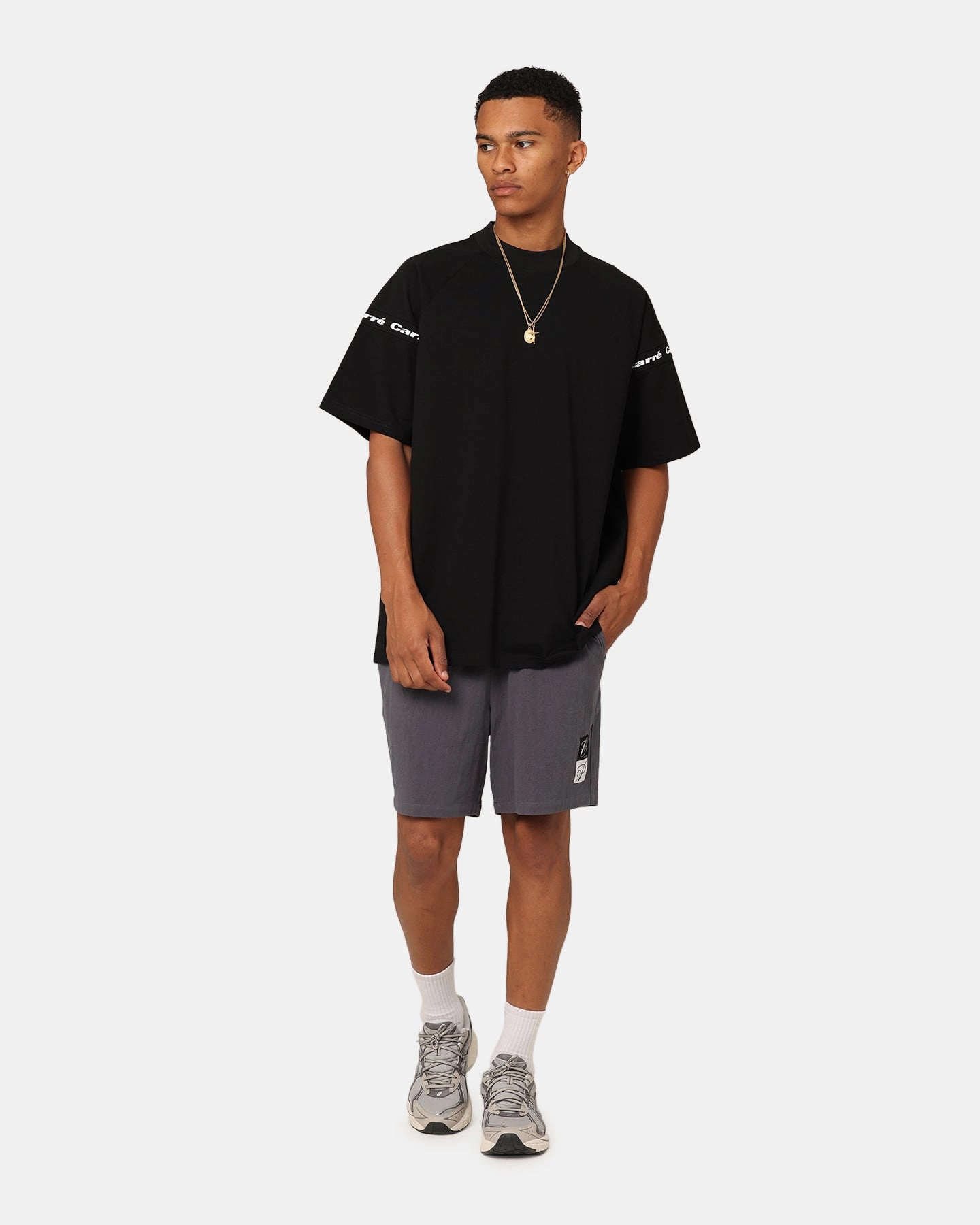 ski wear Breathable Mesh Panels Carre Luxe Linen Shorts Grey