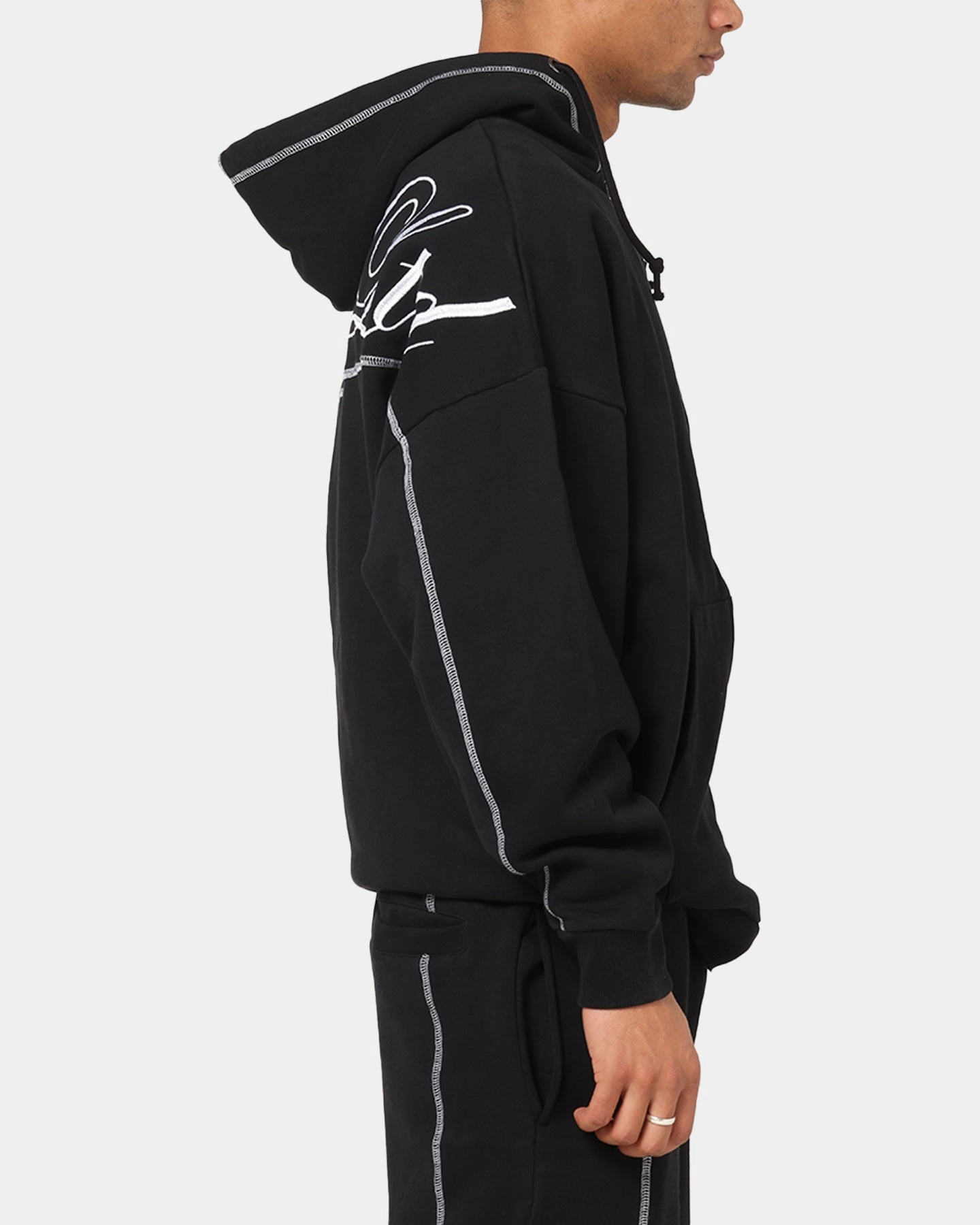Pajama like Streetwear Carre Script Hoodie Black
