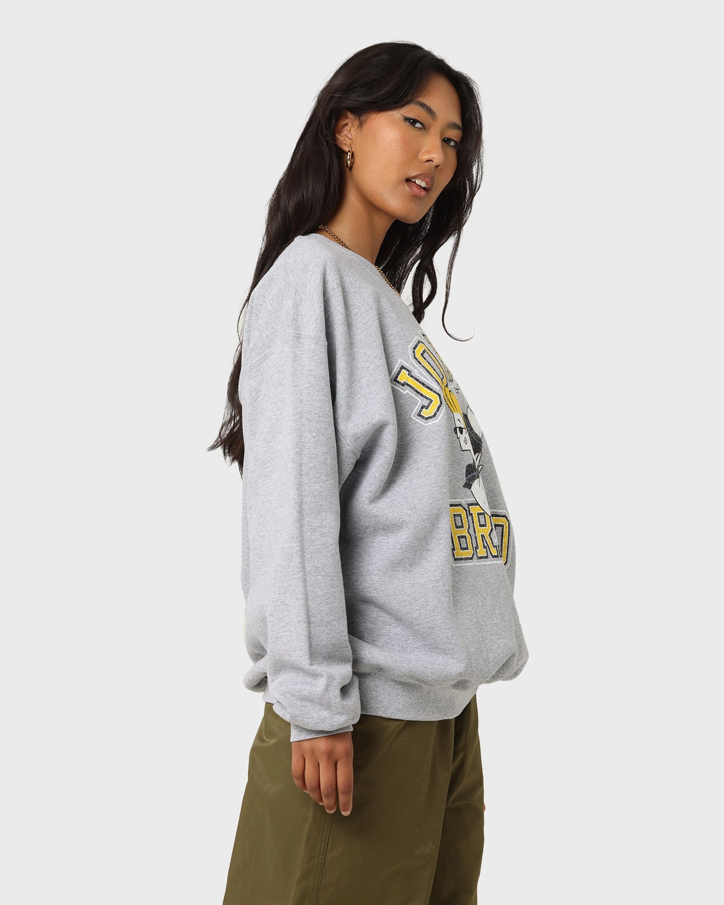 Streetwear attitude American Thrift X Johnny Bravo Johnny Bravo Crewneck Grey