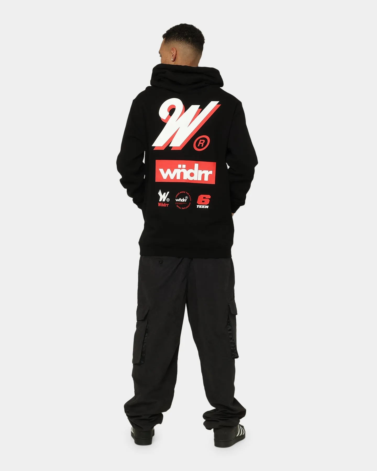 WNDRR Slender Hoodie Black Non Bulky Design