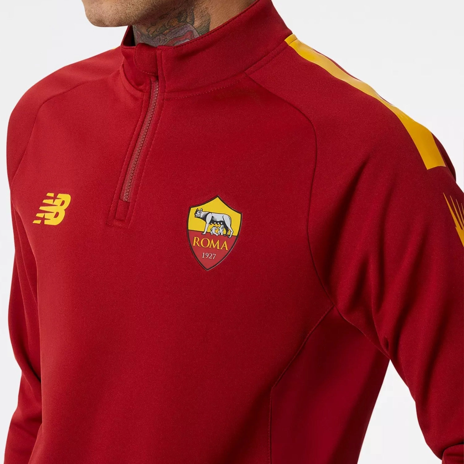AS Roma training technical Soccer tracksuit 2022/23 - New Balance Lightweight Fit Layers for warmth
