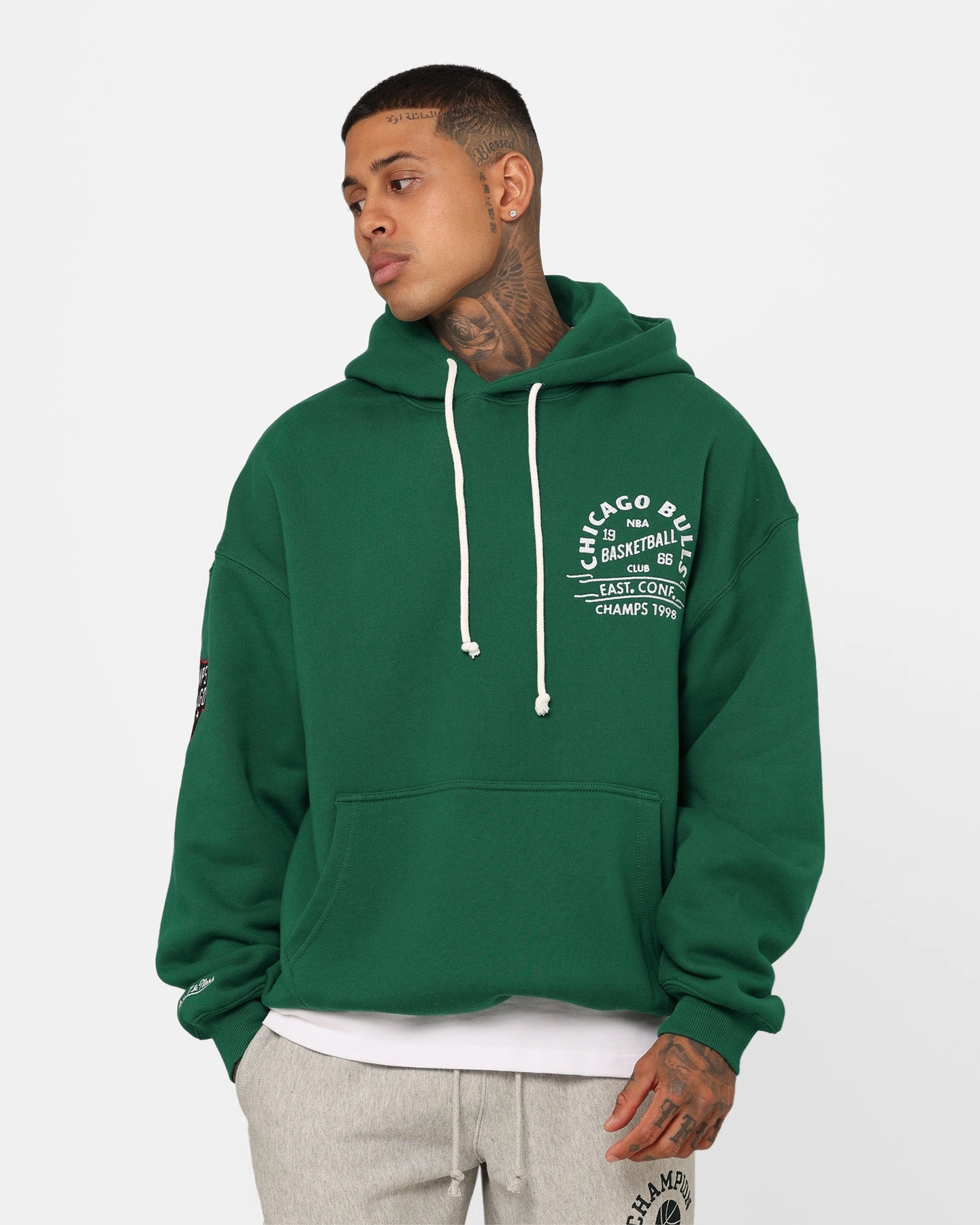 Quick Closure Mitchell & Ness Chicago Bulls Letterman Hoodie Malachite Green