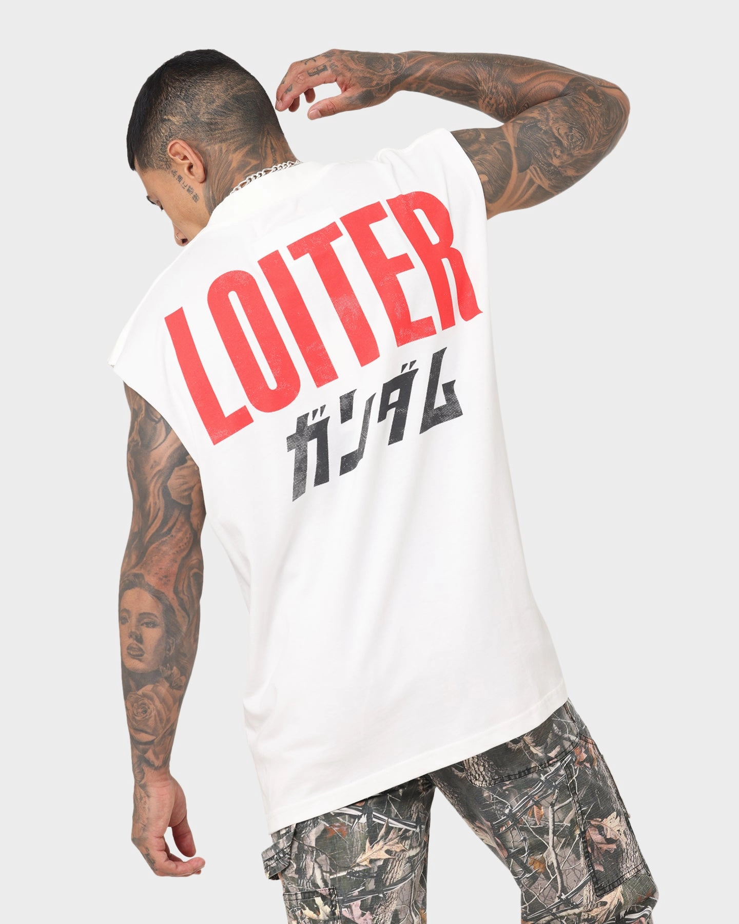 Loiter X Gundam Char's Zaku Muscle T-Shirt Off White Versatile Design Relaxed Style