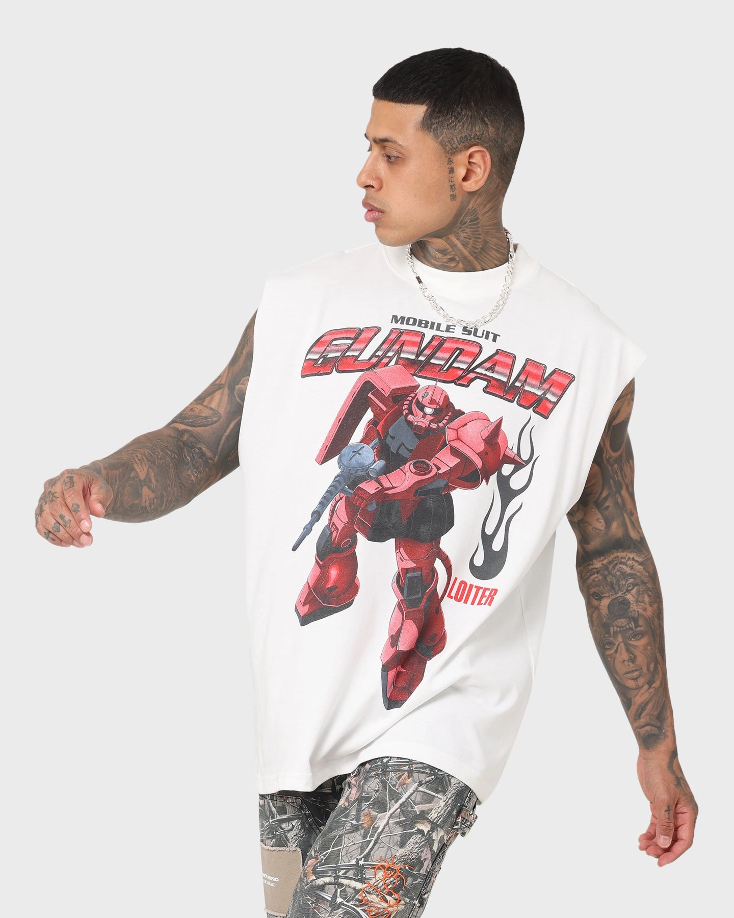 Classic and Comfy Loiter X Gundam Char's Zaku Muscle T-Shirt Off White