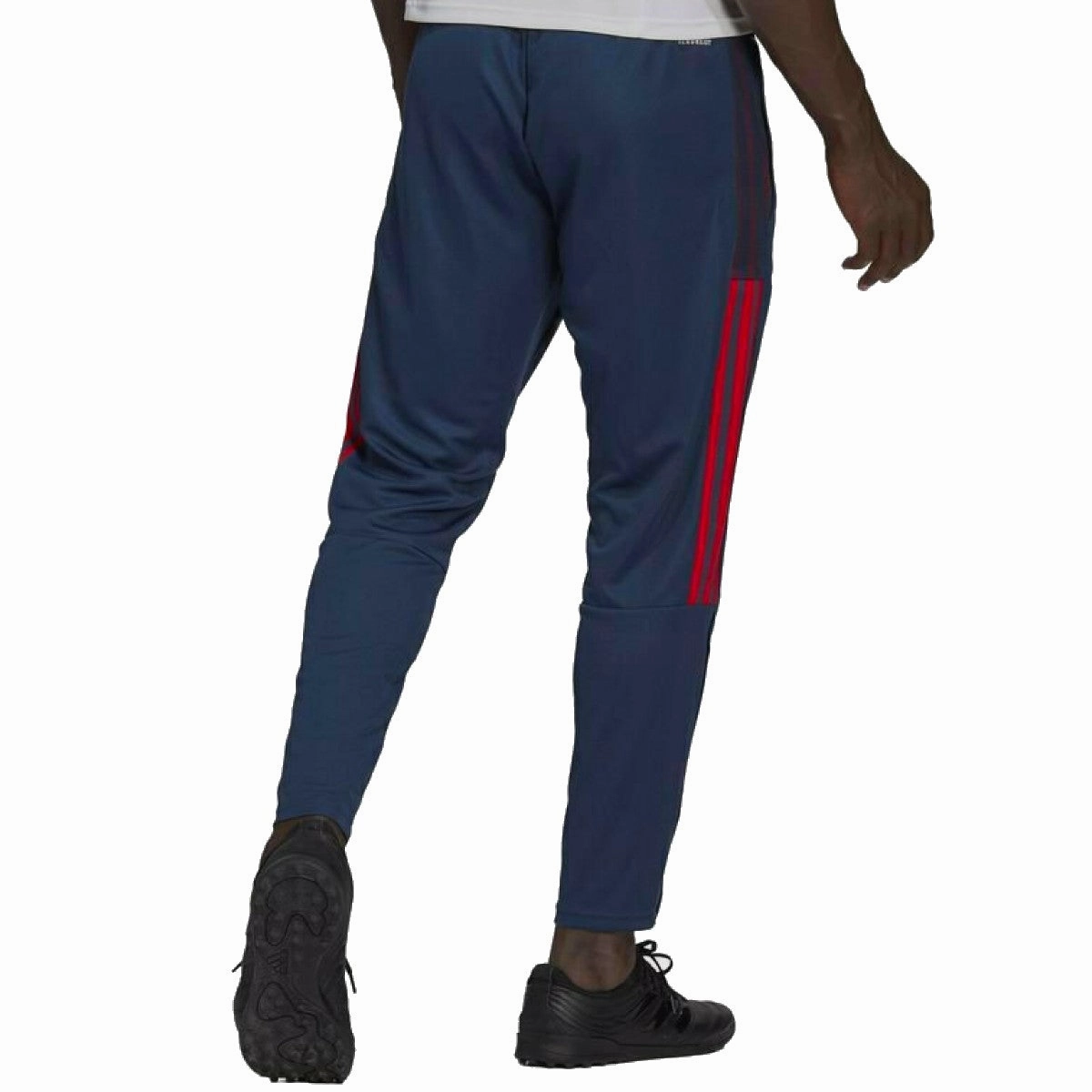 Bayern Munich Soccer training technical tracksuit 2022 - Adidas look ironing