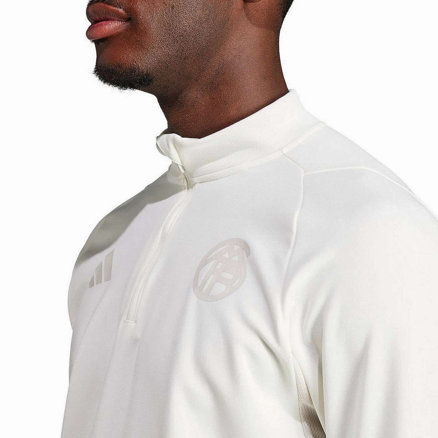 flare fit Horizontal Stability Rails Bayern Munich white UCL training technical tracksuit 2023/24 - Adidas