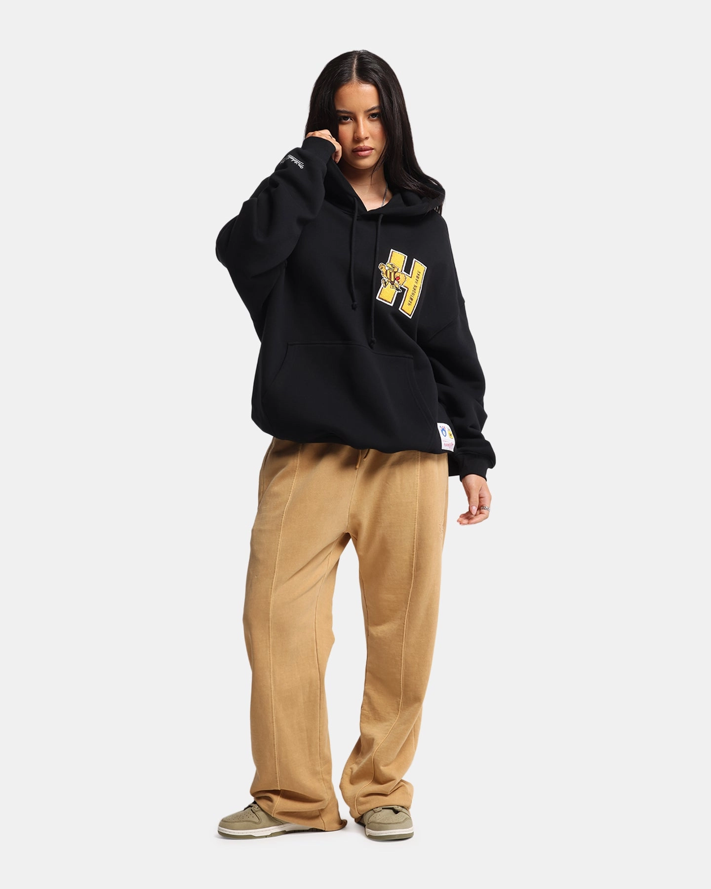 Project Technique Mitchell & Ness Hawthorn Hawks Team Hoodie Solid Black