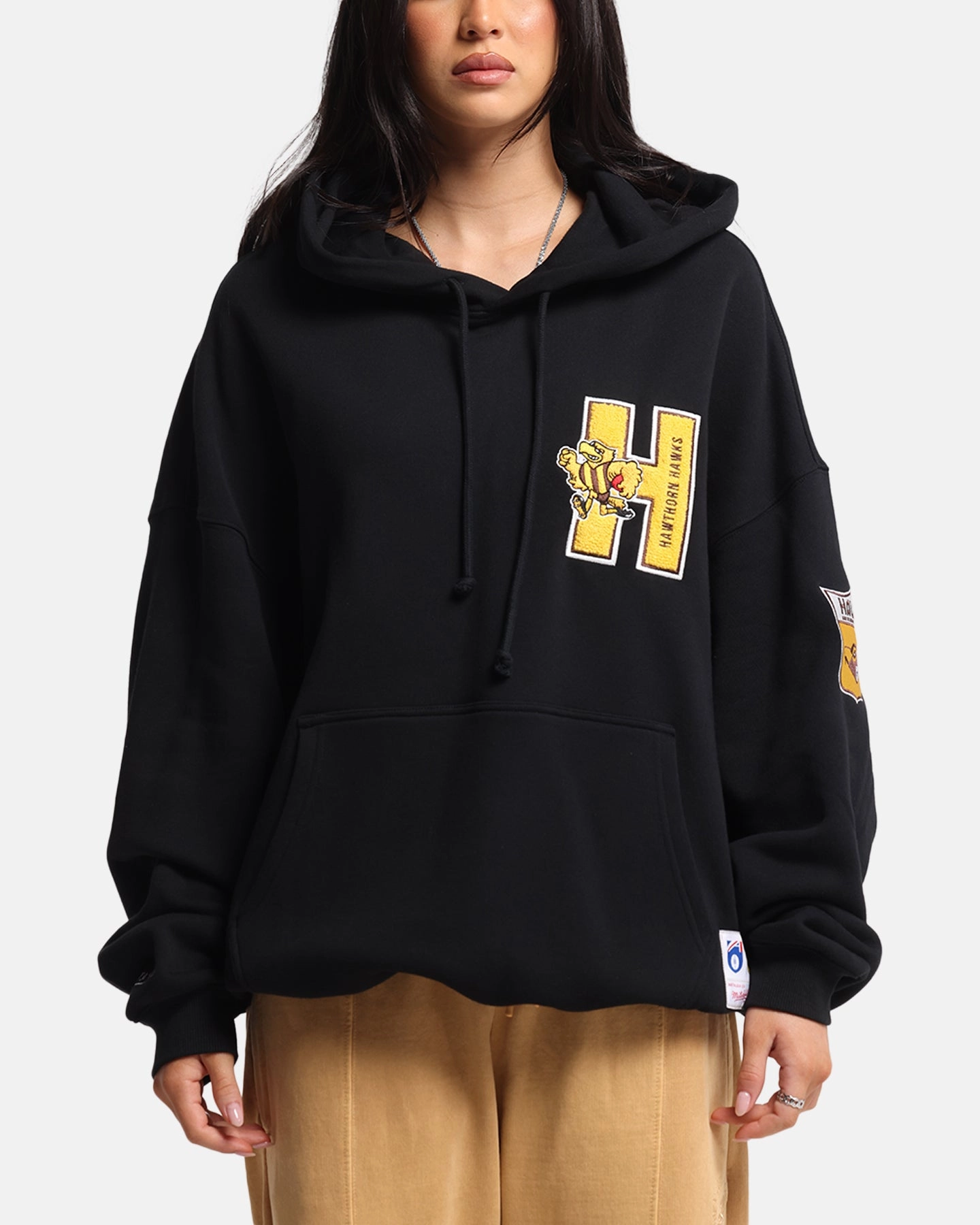 Mitchell & Ness Hawthorn Hawks Team Hoodie Solid Black Insulated Core Durable Stitching