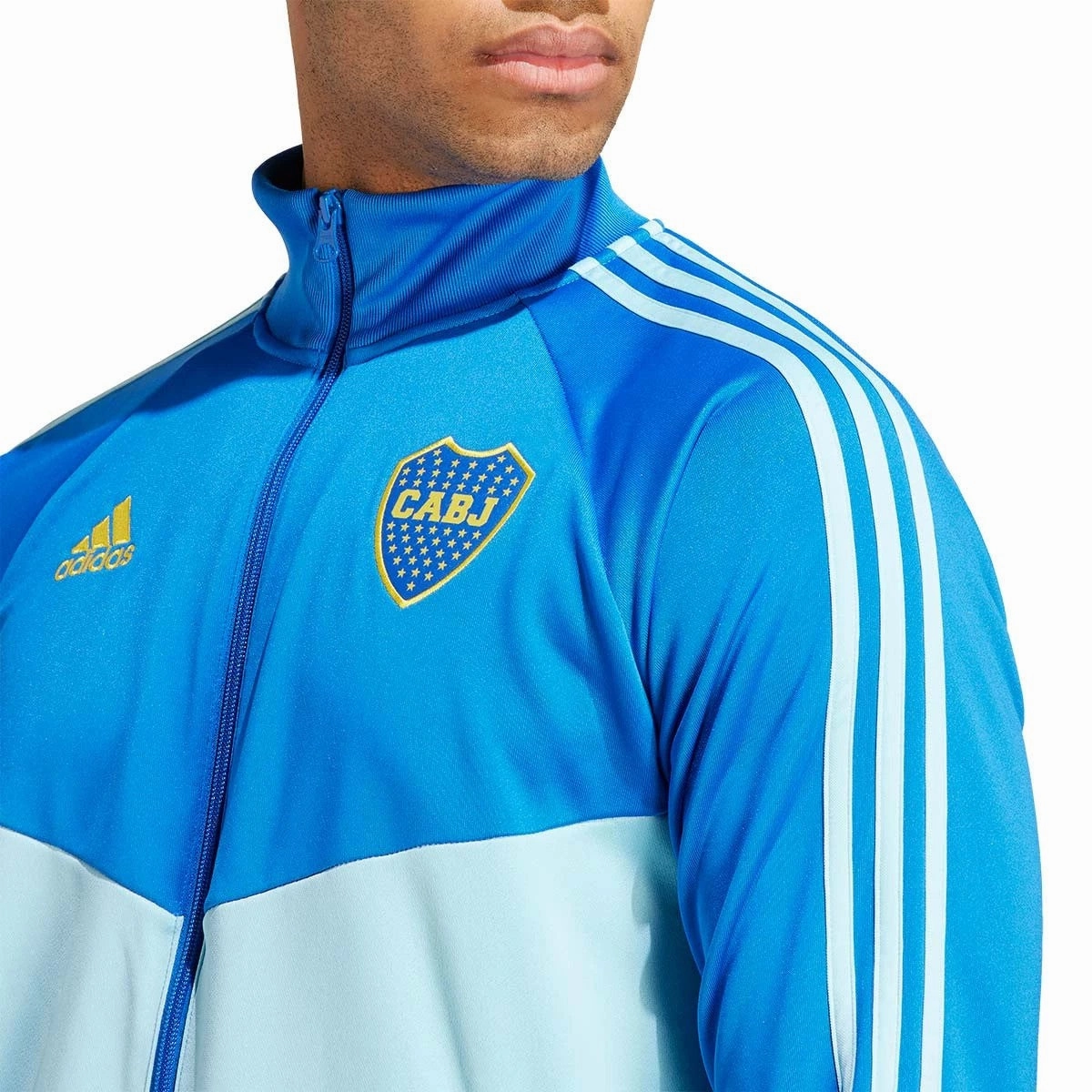 FlexEnhancingPanels Stain-Resistant Boca Juniors Casual 3S presentation tracksuit 2022/23 - Adidas