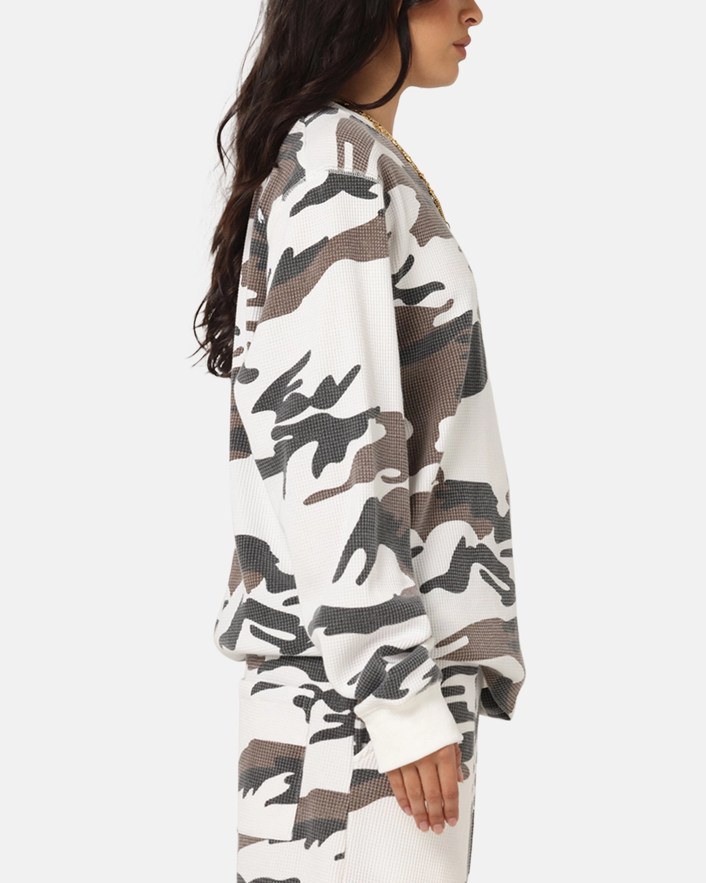 XXIII Printed Thermal Long Sleeve T-Shirt Snow Camo Subtle Embroidery Fashion Must-Have