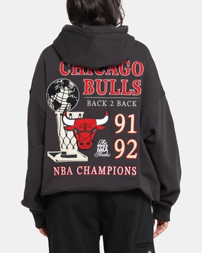 Lightweight insulation Relaxed Outfit Mitchell & Ness Chicago Bulls National Champions Hoodie Faded Black
