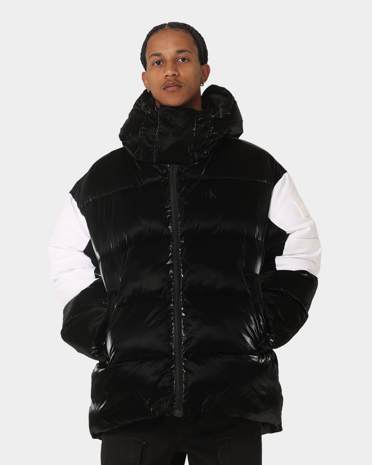 Storm Resistant Closure snap-up Calvin Klein Bold Logo Colourblock Puffer Jacket Ck Black/Bright White