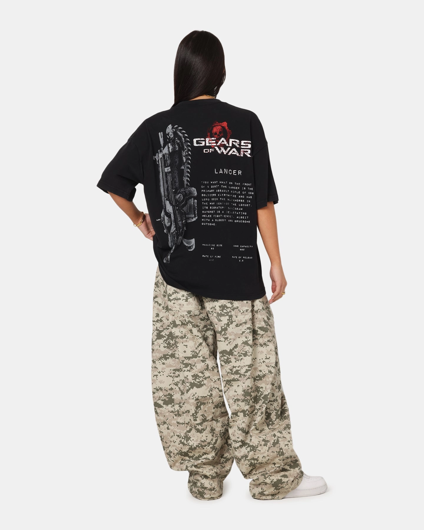 73 Studio X Gears Of War Lancer Vintage T-Shirt Black Acidwash sequined details AntiStaticLining