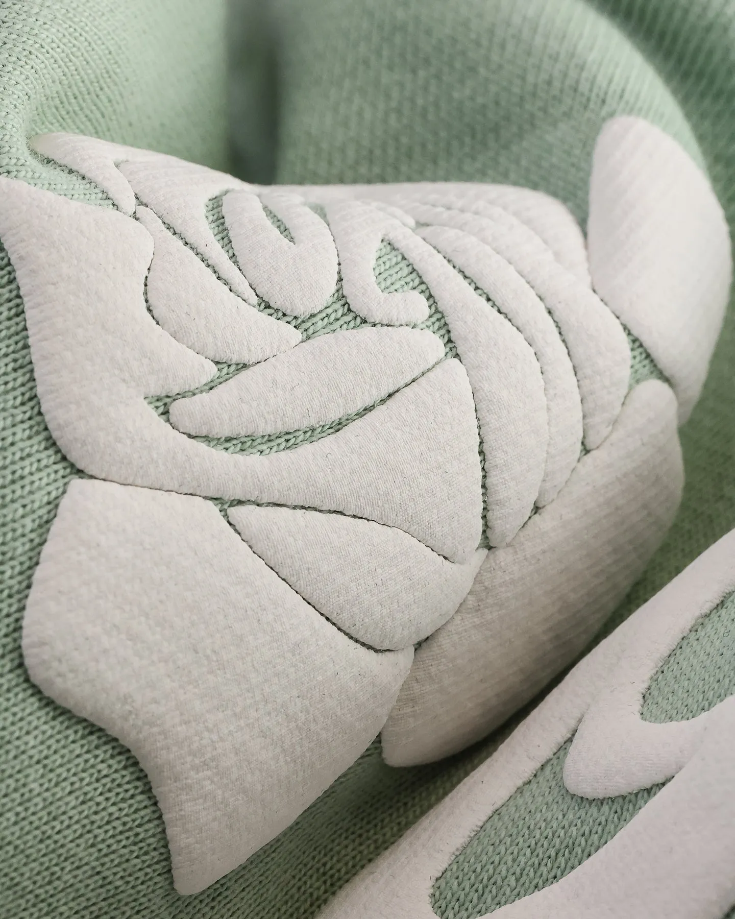 Carre Tourbillion CLS Hoodie Sage futuristic