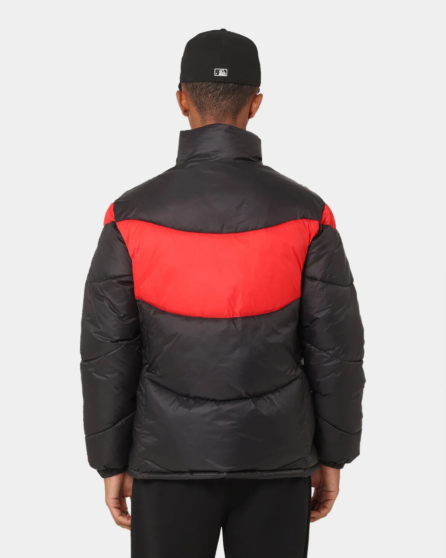 Carr?? Wave Puffer Jacket Black/Red Attraction