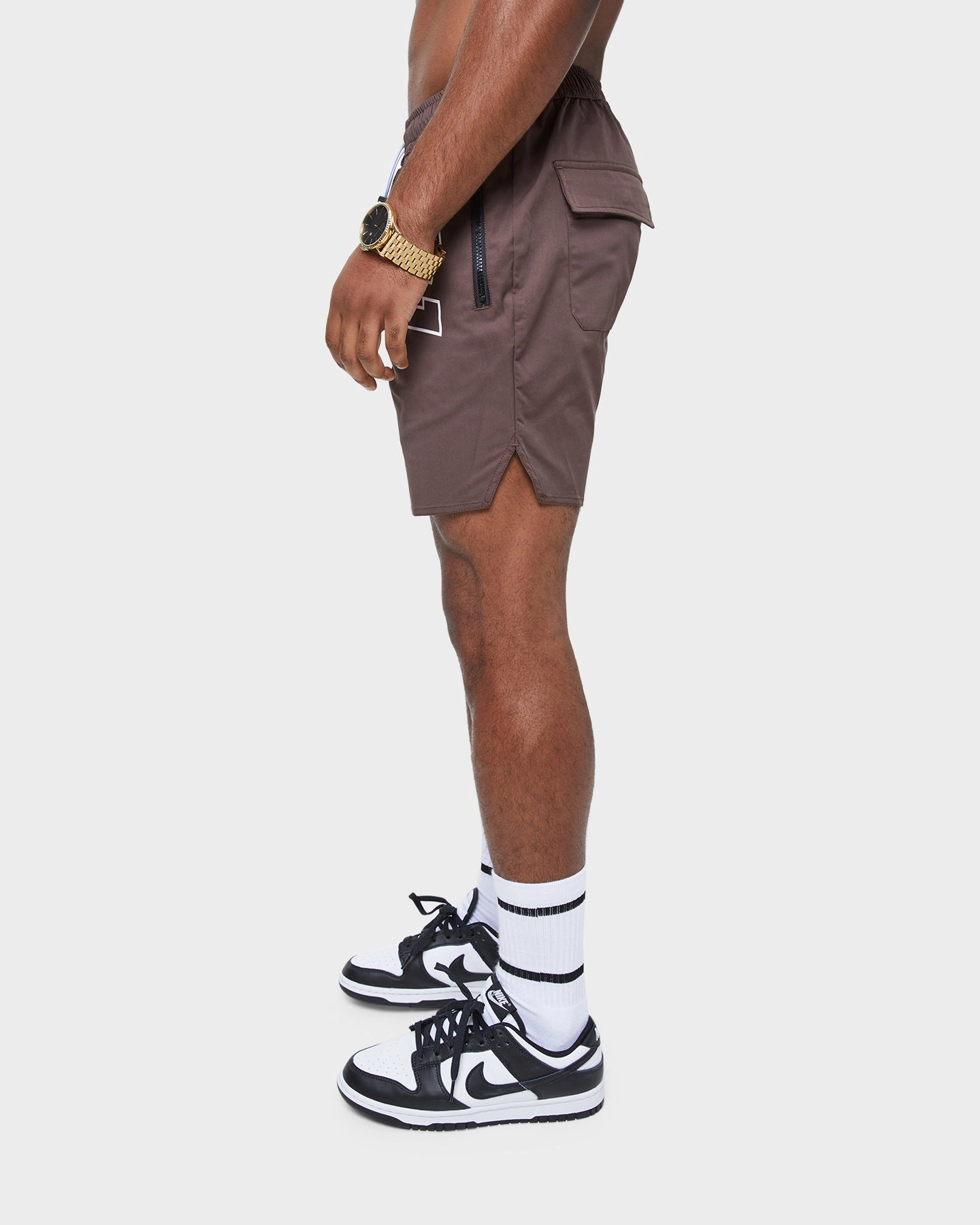 Preppy look Carr?? Arc La Plage Short Dark Brown