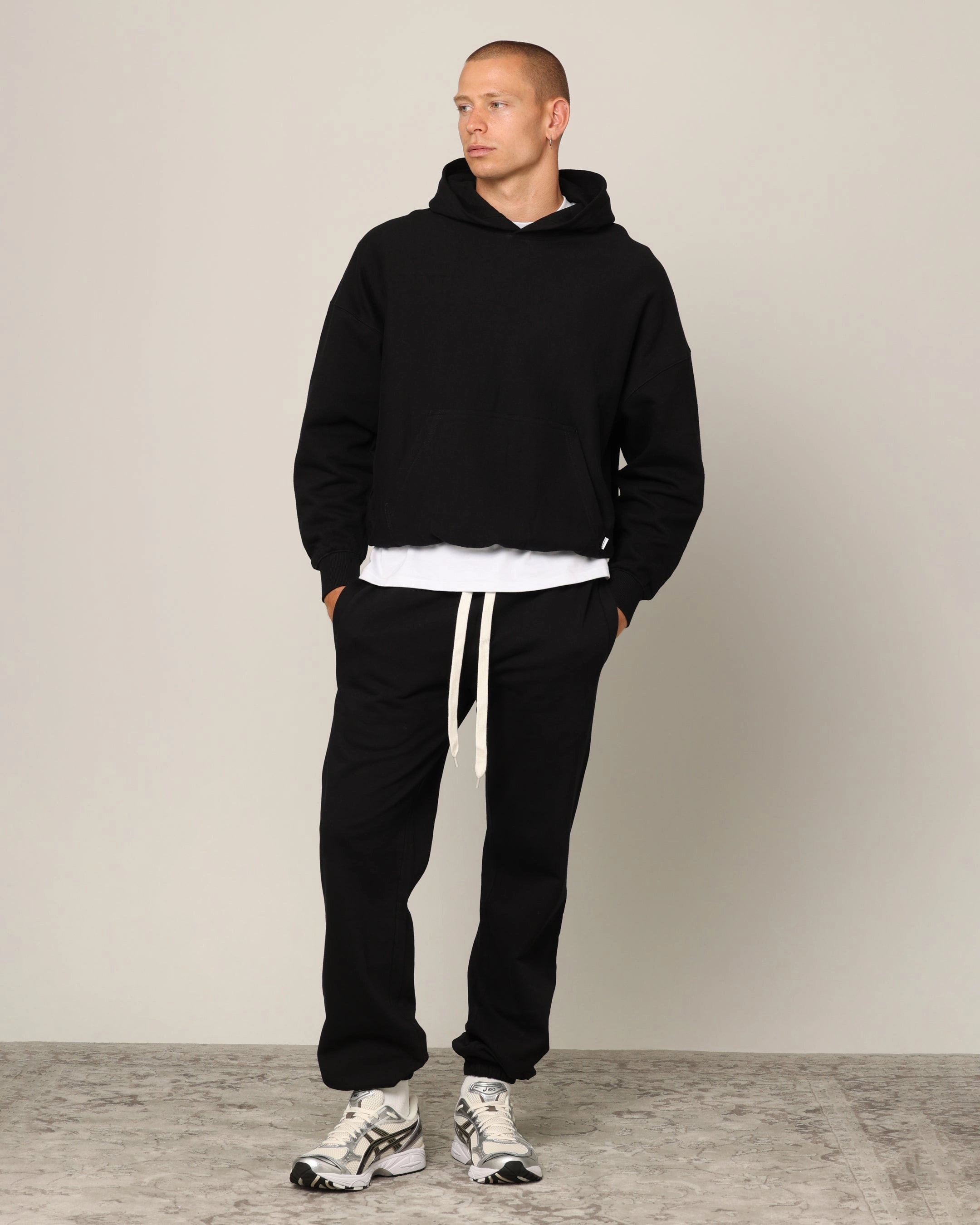 Lifestyle Motion Non Restrictive Fit Carr?? Blanc Oversized Hoodie Black