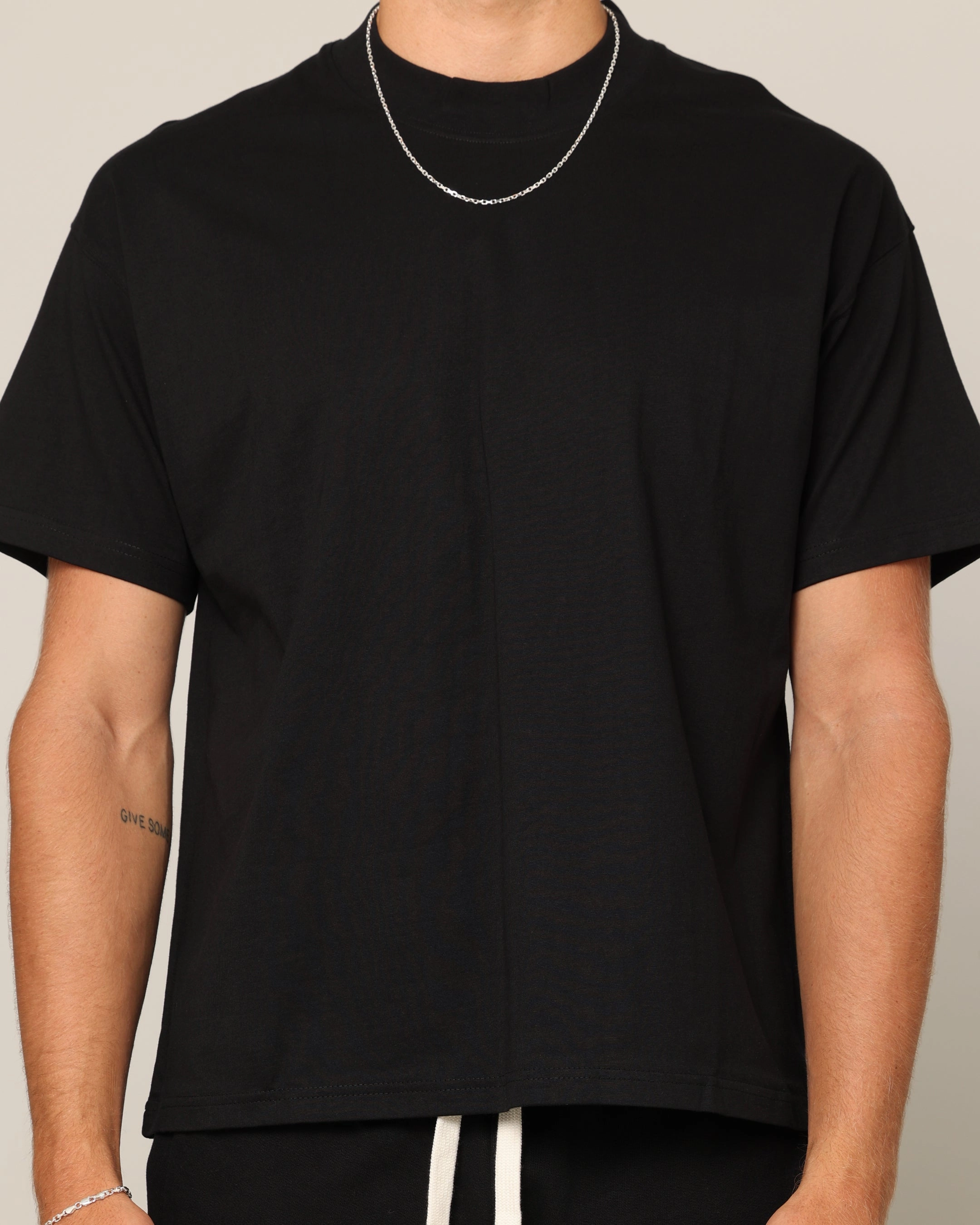 Carr?? Blanc T-Shirt Black Timeless Comfort Wear