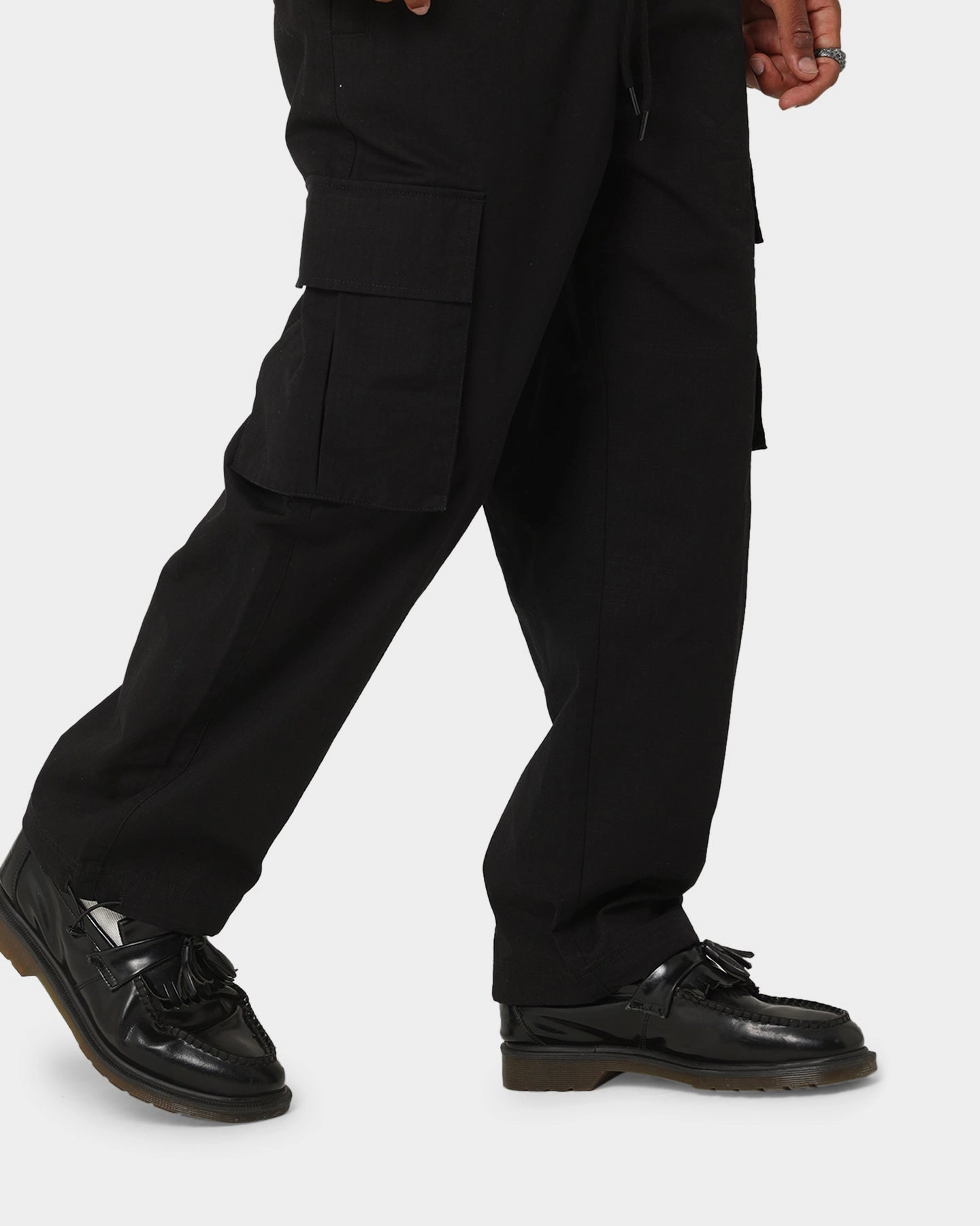 SeamlessConstruction Flexible Waistband Carr?? Superior Cargo Jogger Black