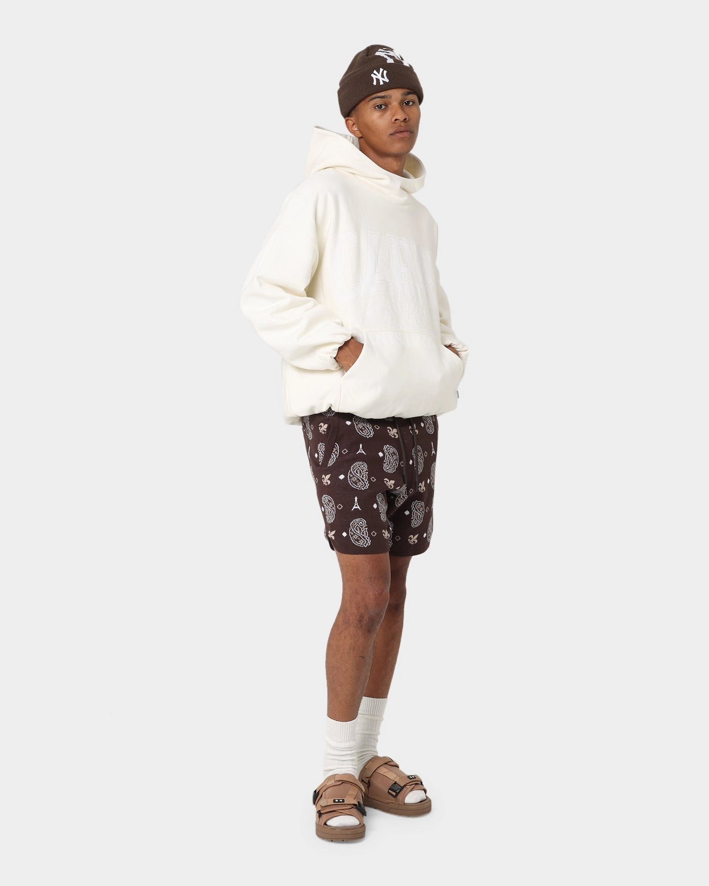 Versatile Layering Capability Stain Release Finish Carre Big Bandana Knitted Shorts Dark Brown