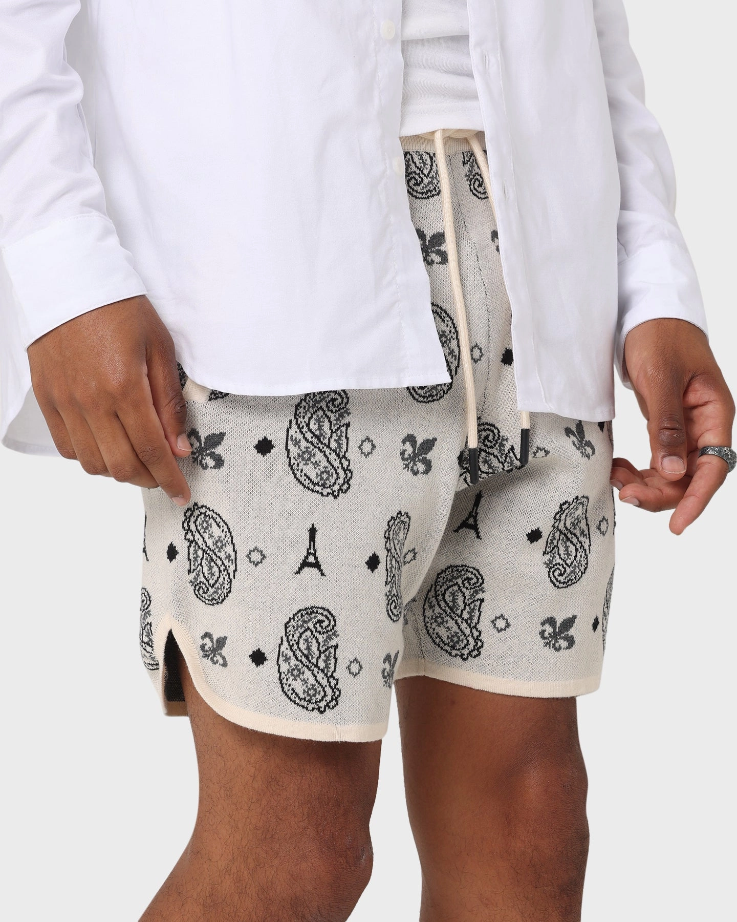 OdorControlTech Heat Ready Carre Big Bandana Knitted Shorts Off White