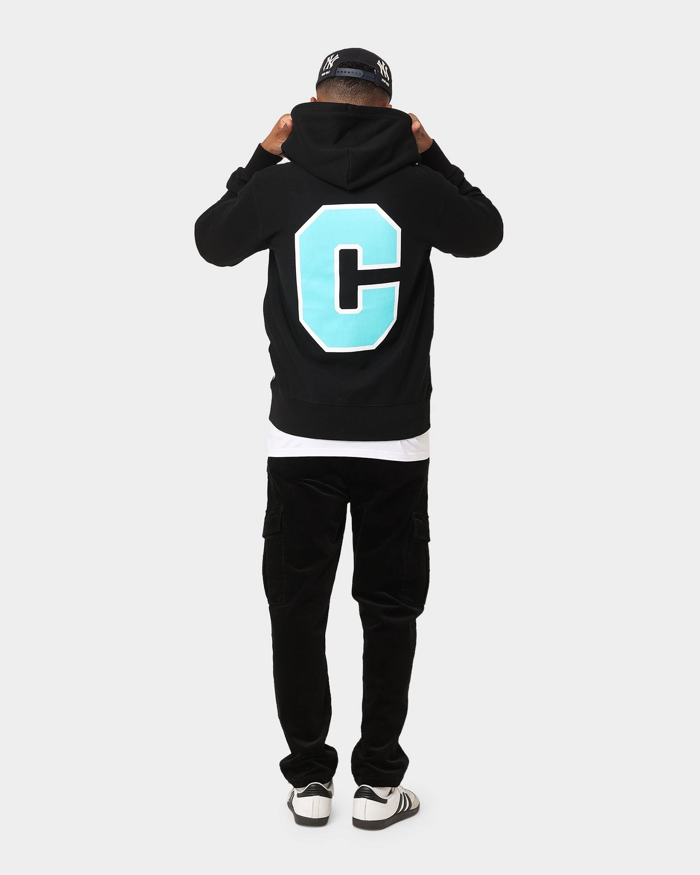 Carre Big Chief Hoodie Black Hook and loop fasteners