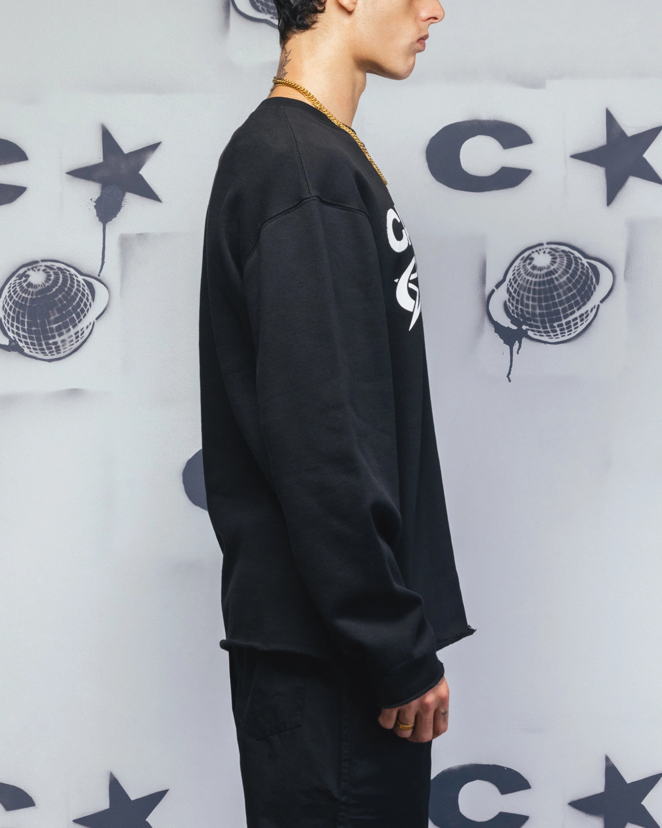 Carre Blackout Crewneck Black Chilly Days Wear Chilly Day Style