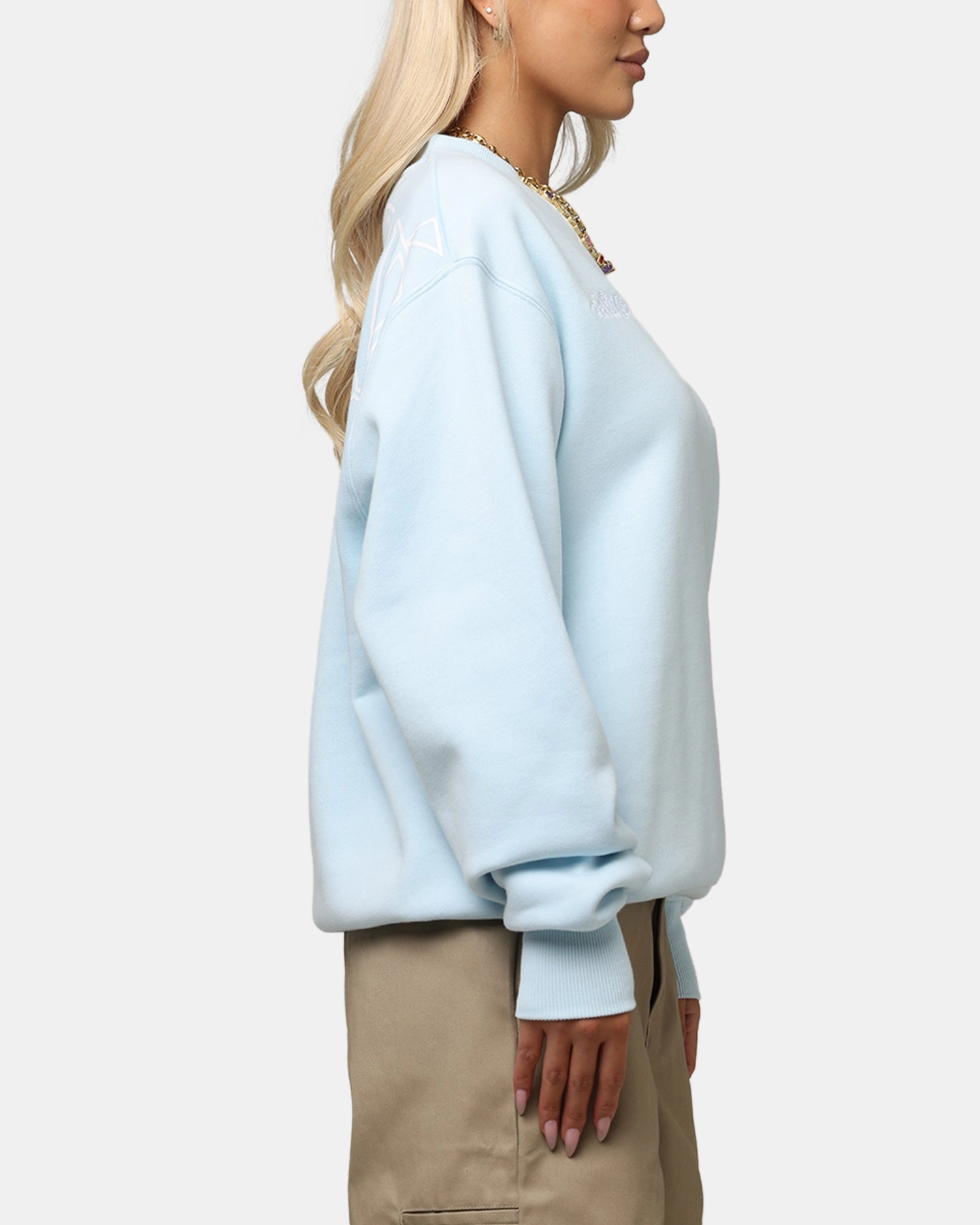 Carre Bloom Crewneck Light Blue Comfy Layering